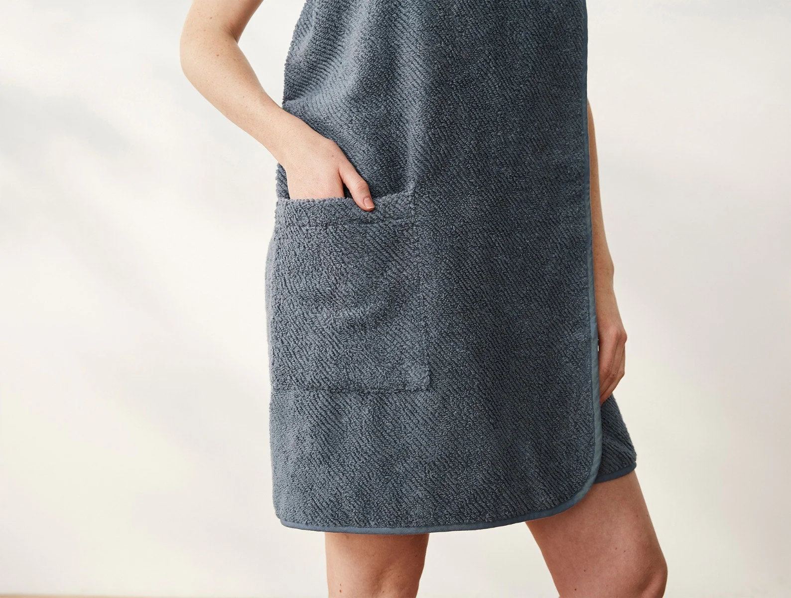 Air Weight Organic Bath Wrap - Renewed - Image 5