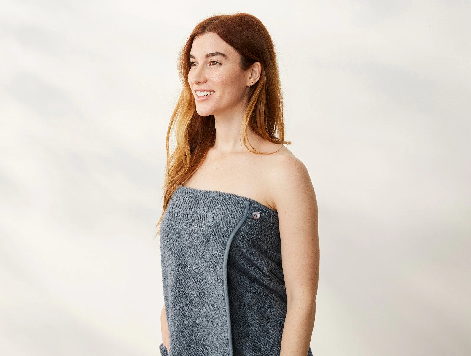 Air Weight Organic Bath Wrap - Renewed - Image 6