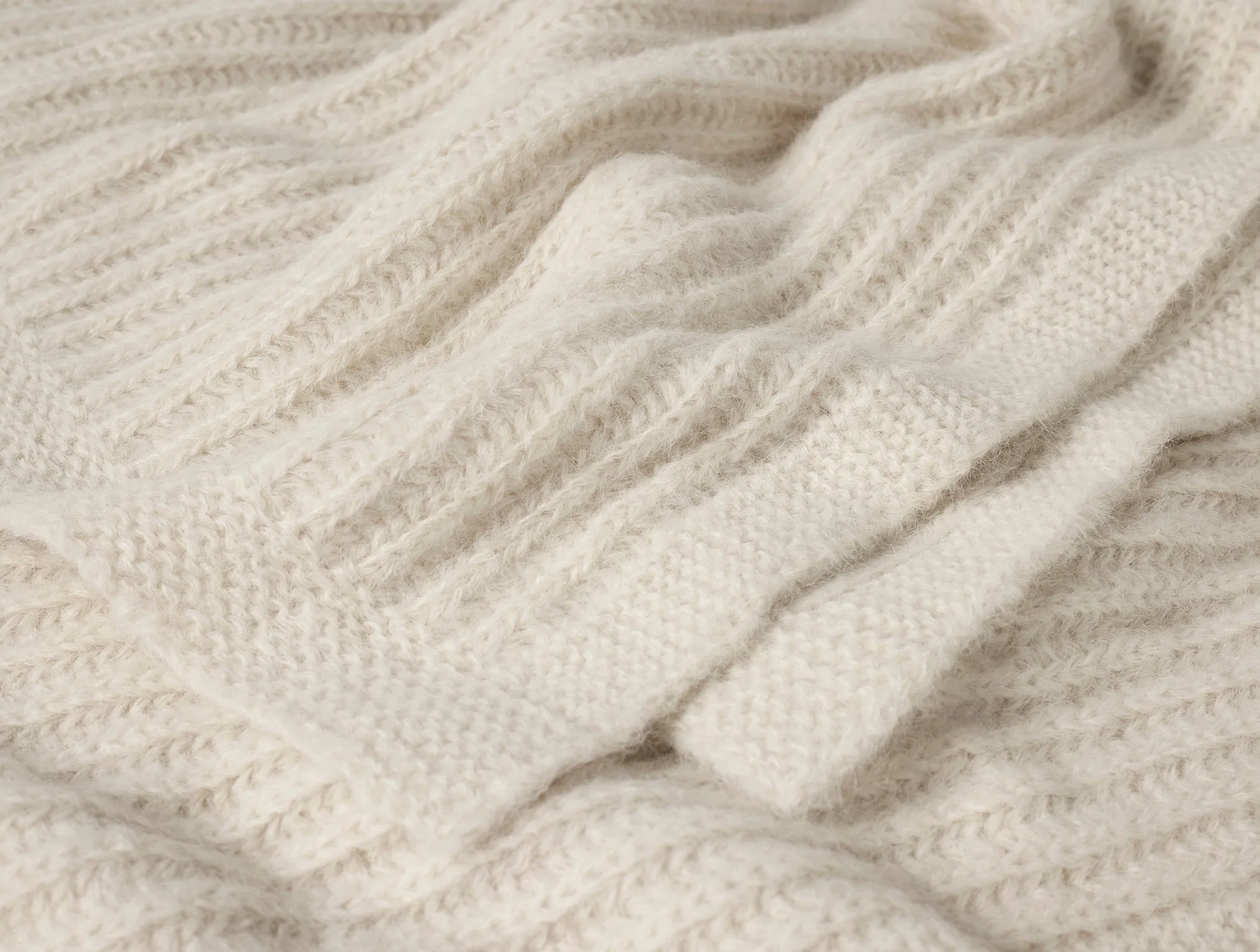 Andes Suri Alpaca Knit Throw - Image 3