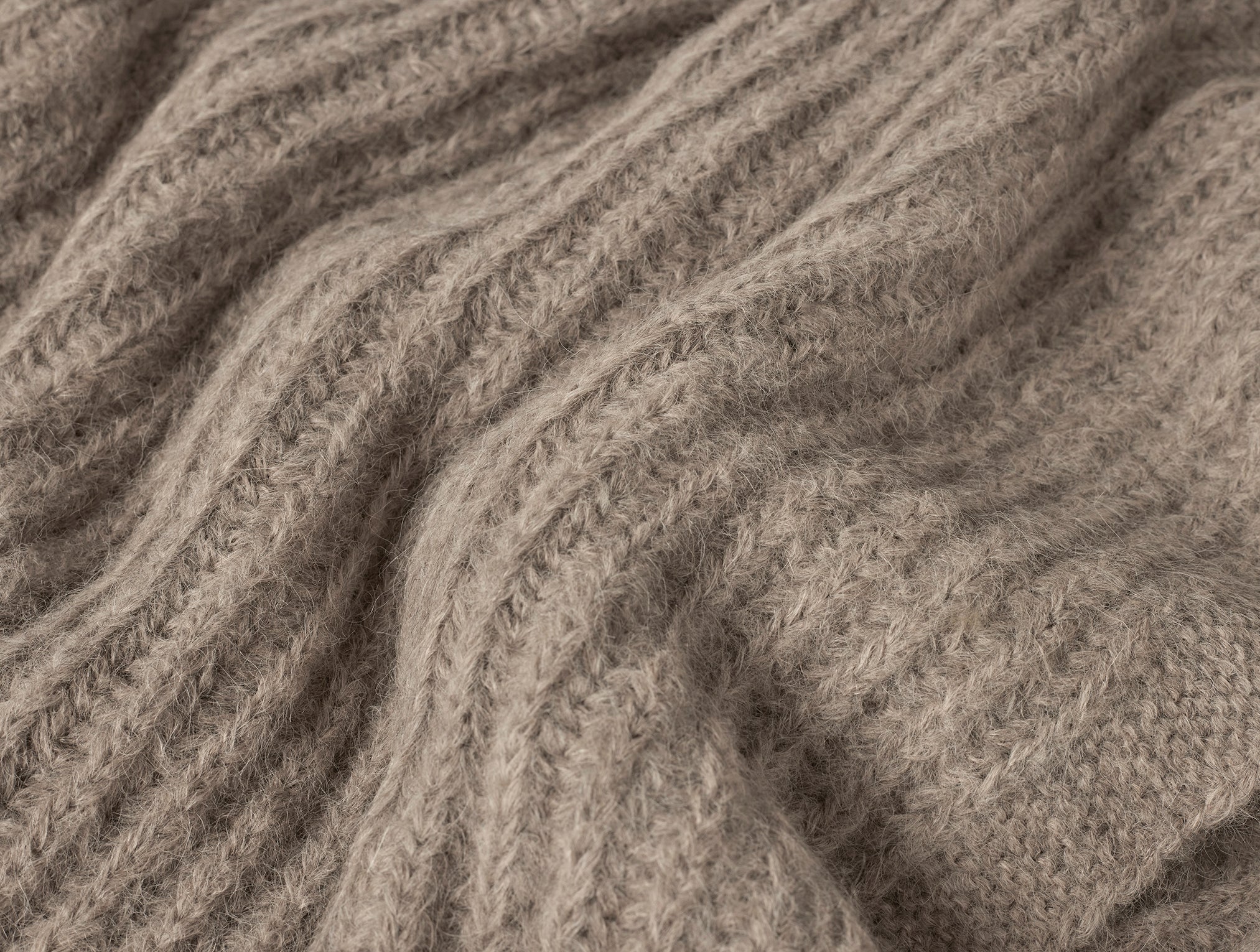 Andes Suri Alpaca Knit Throw - Image 4