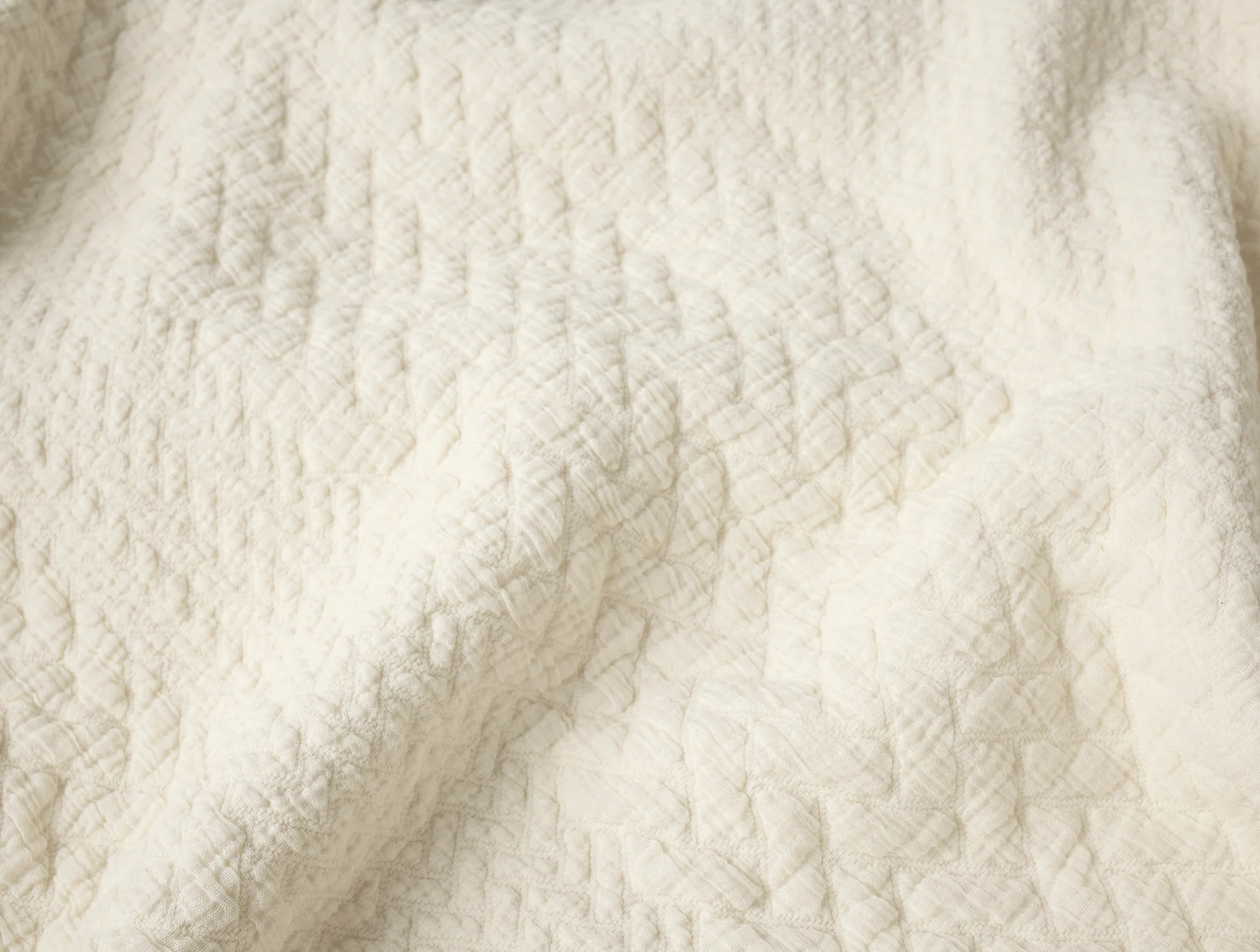 Angeles Organic Matelasse Blanket - Image 2
