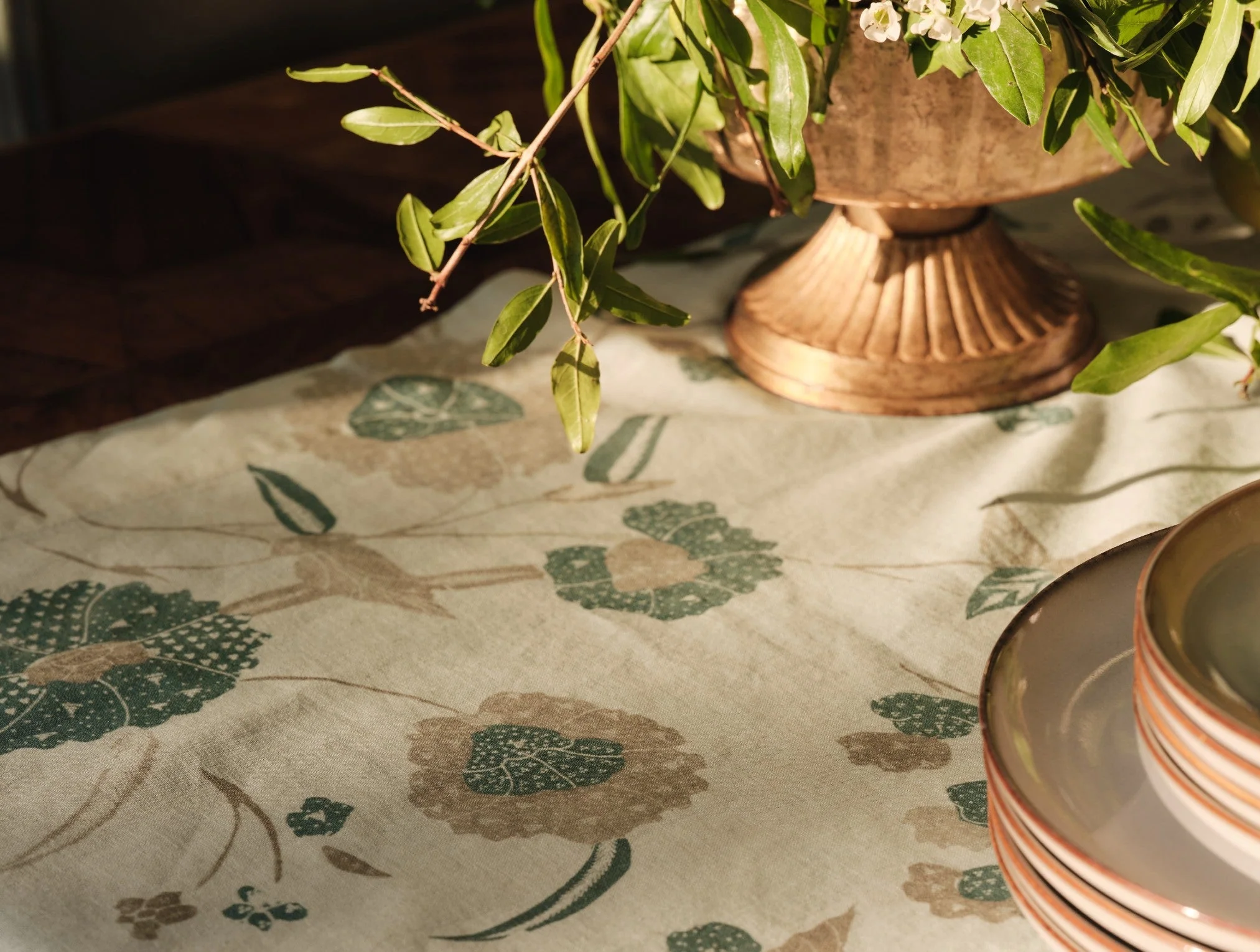 Aurora Print Table Runner - Image 4