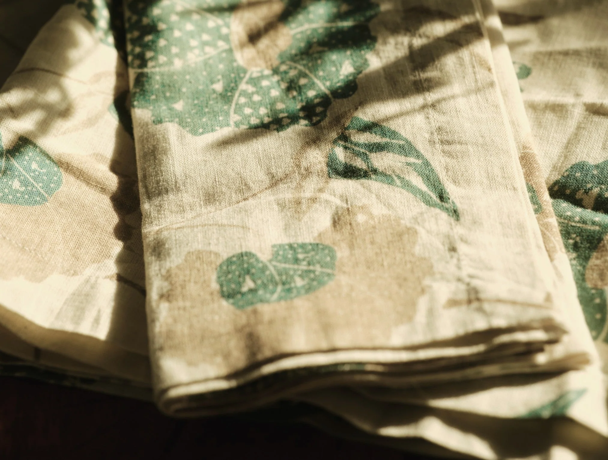 Aurora Print Table Runner - Image 5