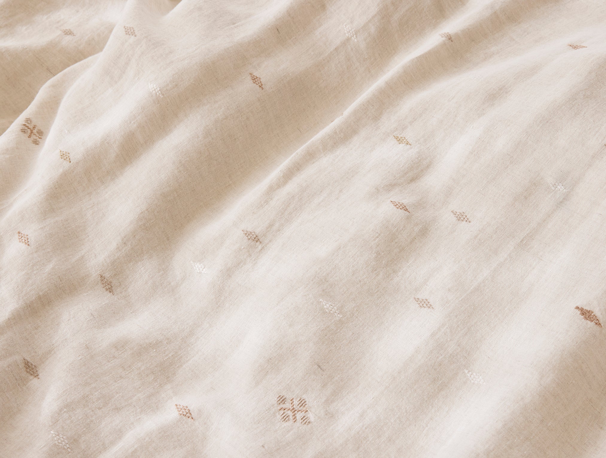 Cambria Embroidered Organic Linen Duvet Cover - Image 6
