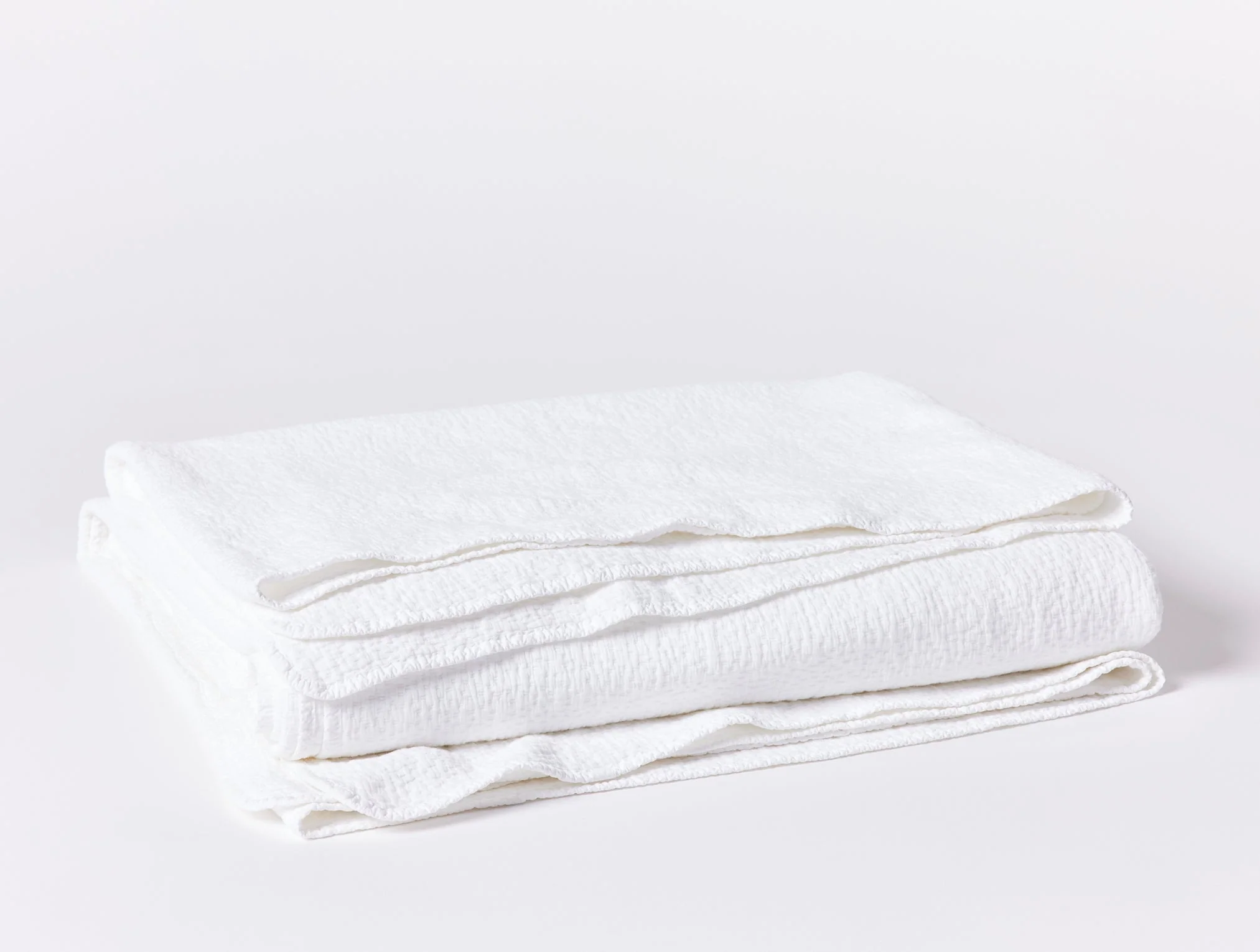 Cascade Organic Matelasse Coverlet - Renewed - Image 4