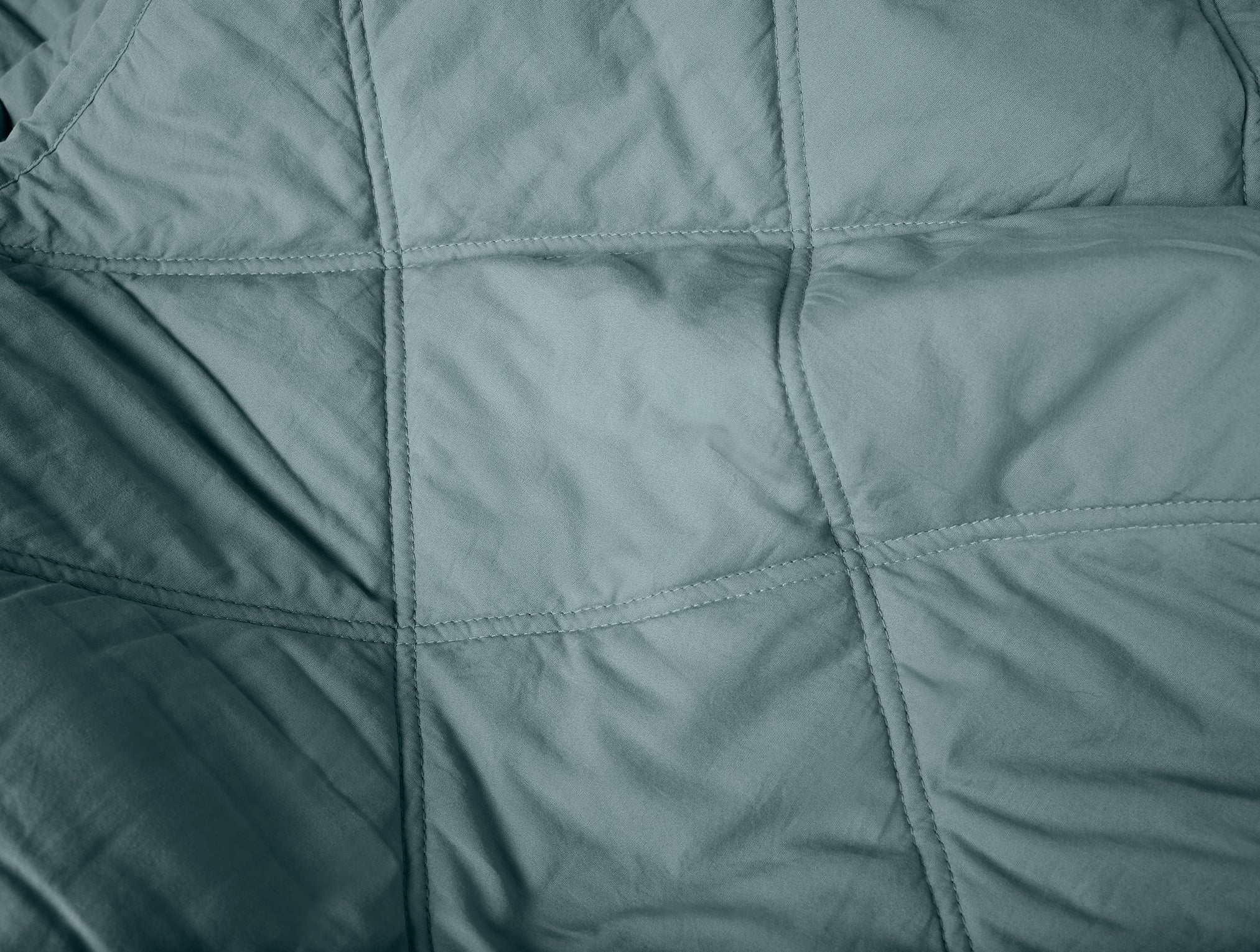 Diamond-Stitched Organic Cotton Comforter - Image 3