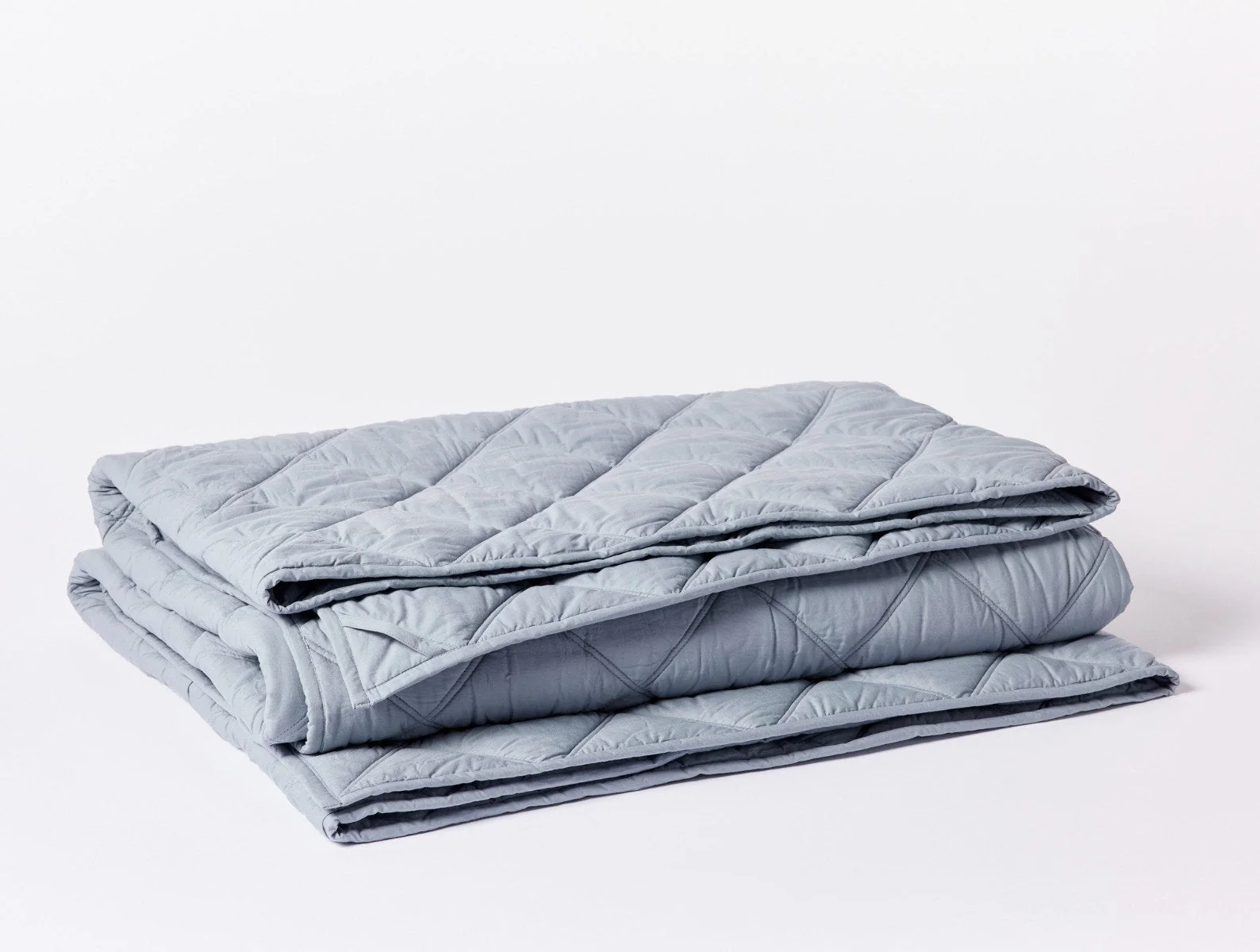 Diamond-Stitched Organic Cotton Comforter - Renewed