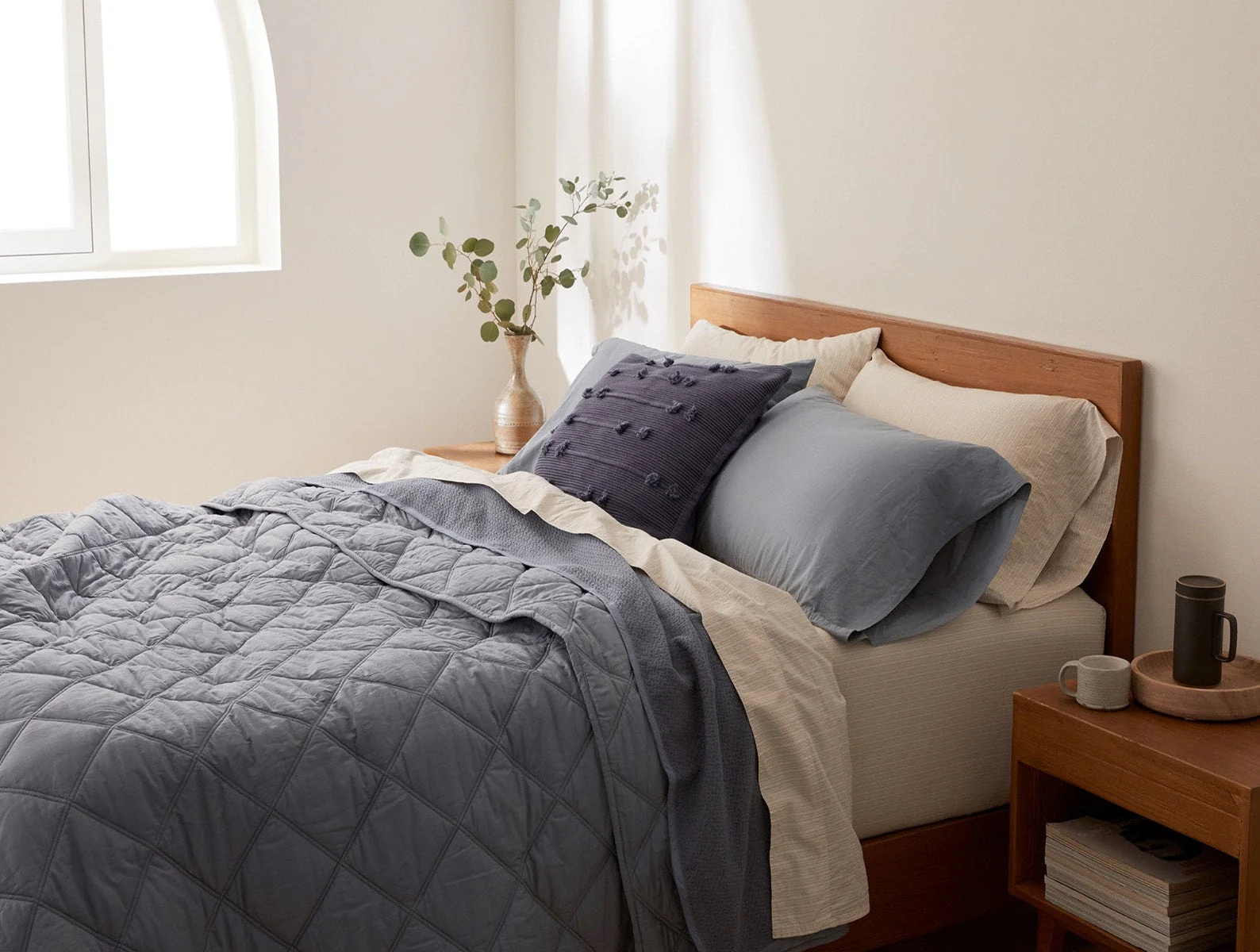 Diamond-Stitched Organic Cotton Comforter - Renewed - Image 3