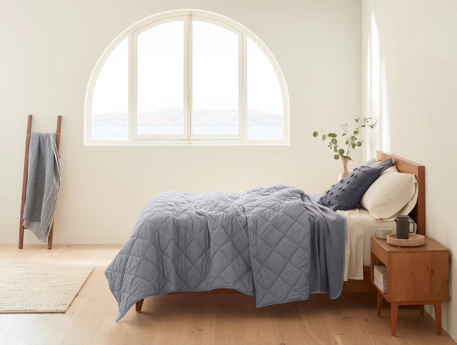 Diamond-Stitched Organic Cotton Comforter - Renewed - Image 4