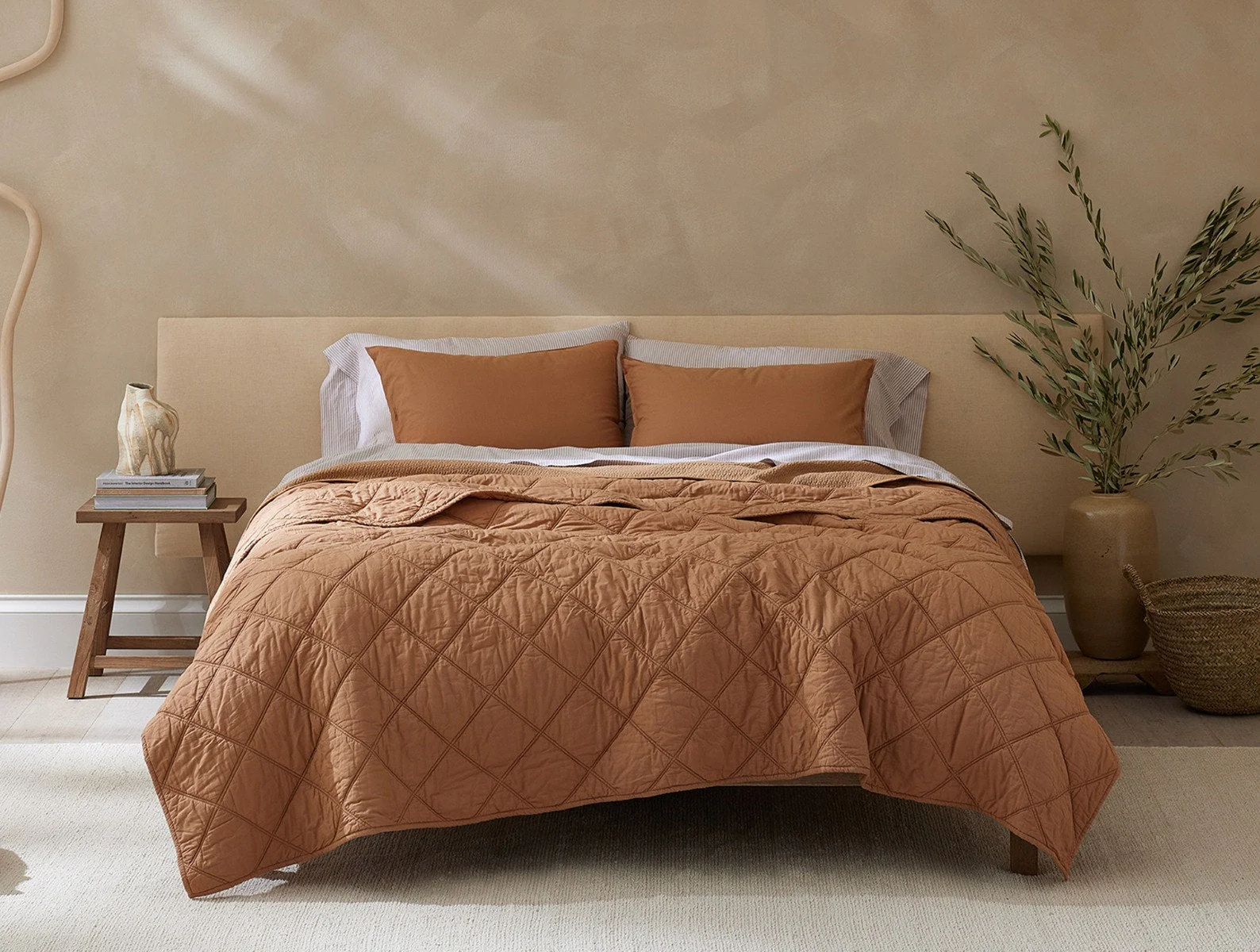 Diamond-Stitched Organic Cotton Comforter - Renewed - Image 8