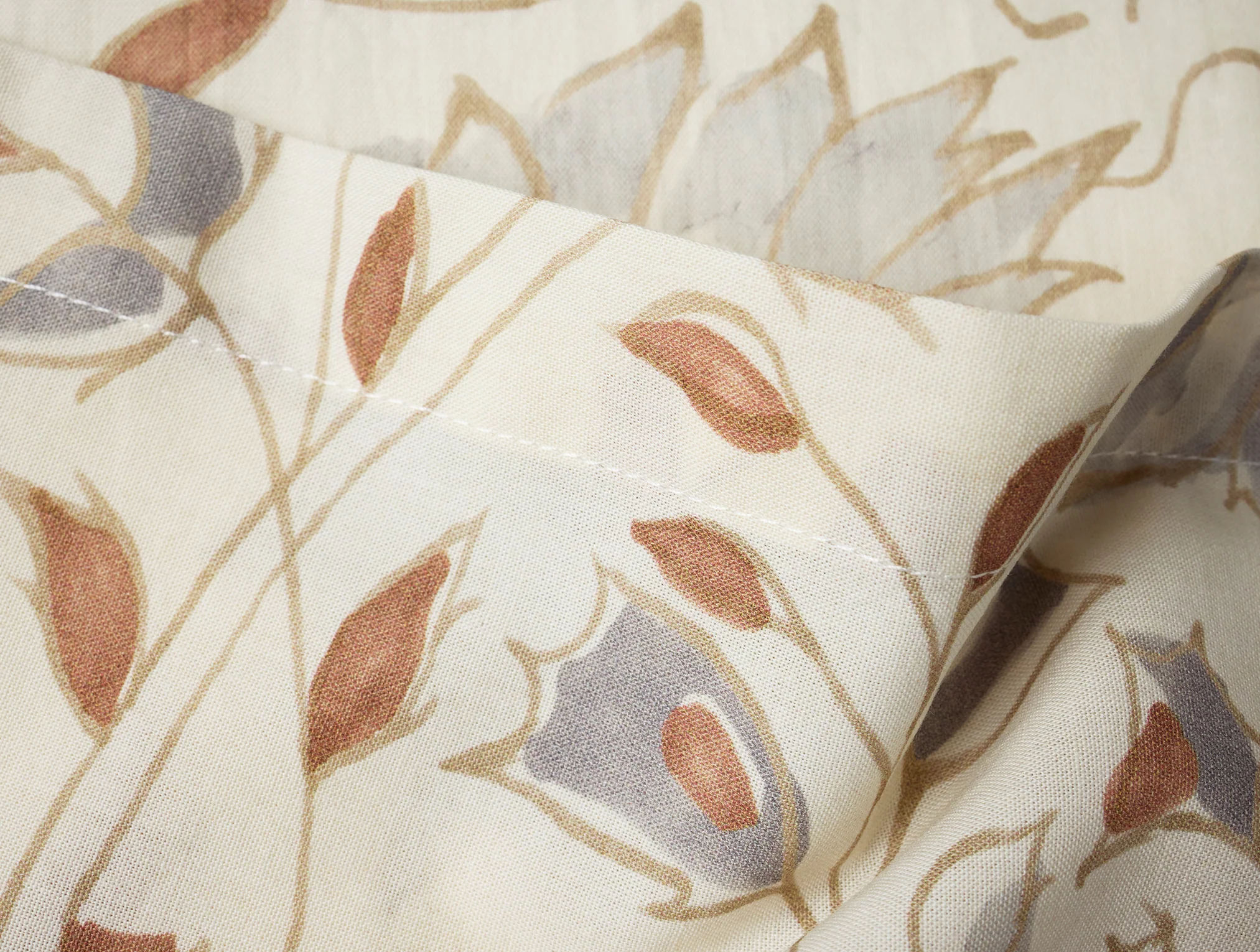 Flora Organic Print Napkins, Set of 4 - Image 2