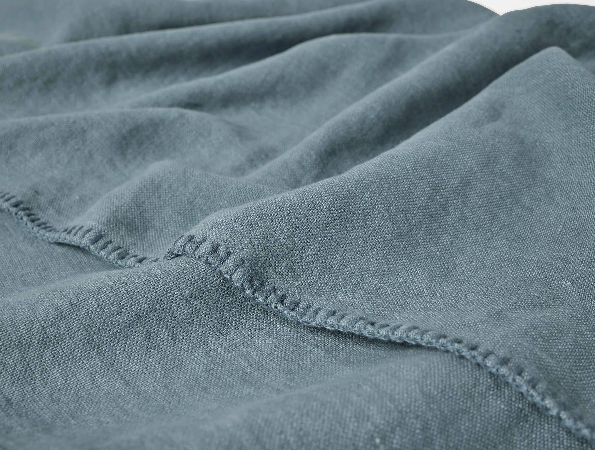 Helena Organic Linen Coverlet - Image 2