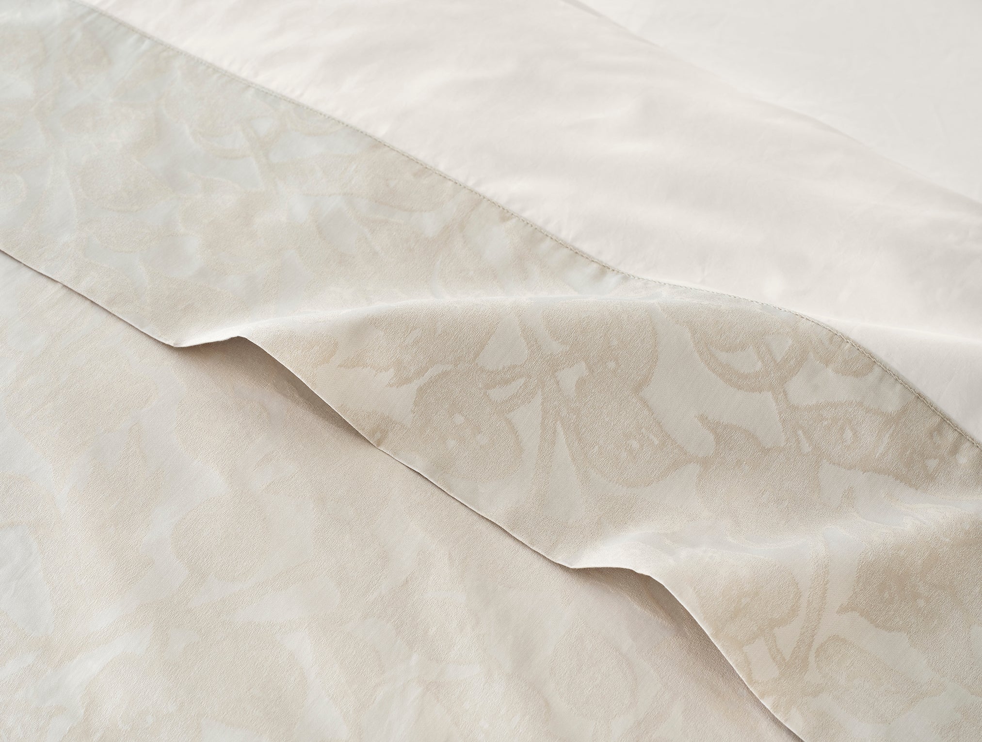 Heritage Organic Percale Jacquard Border Flat Sheet - Image 3
