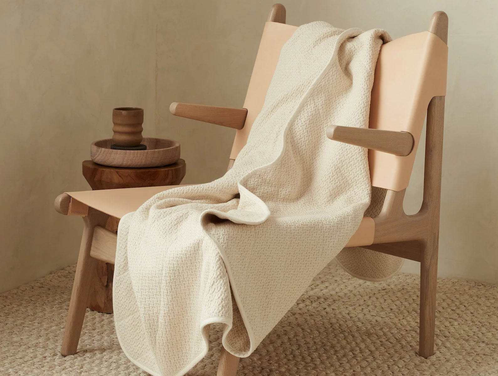 Honeycomb Organic Heavyweight Throw - Renewed - Image 3