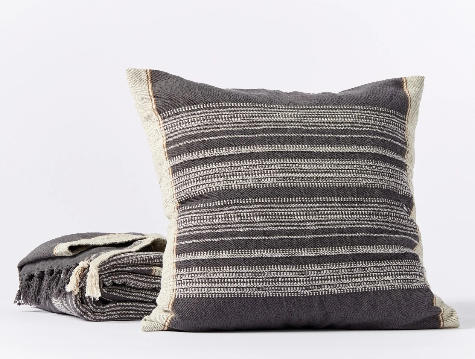 Inyo Organic Swatch - Image 2
