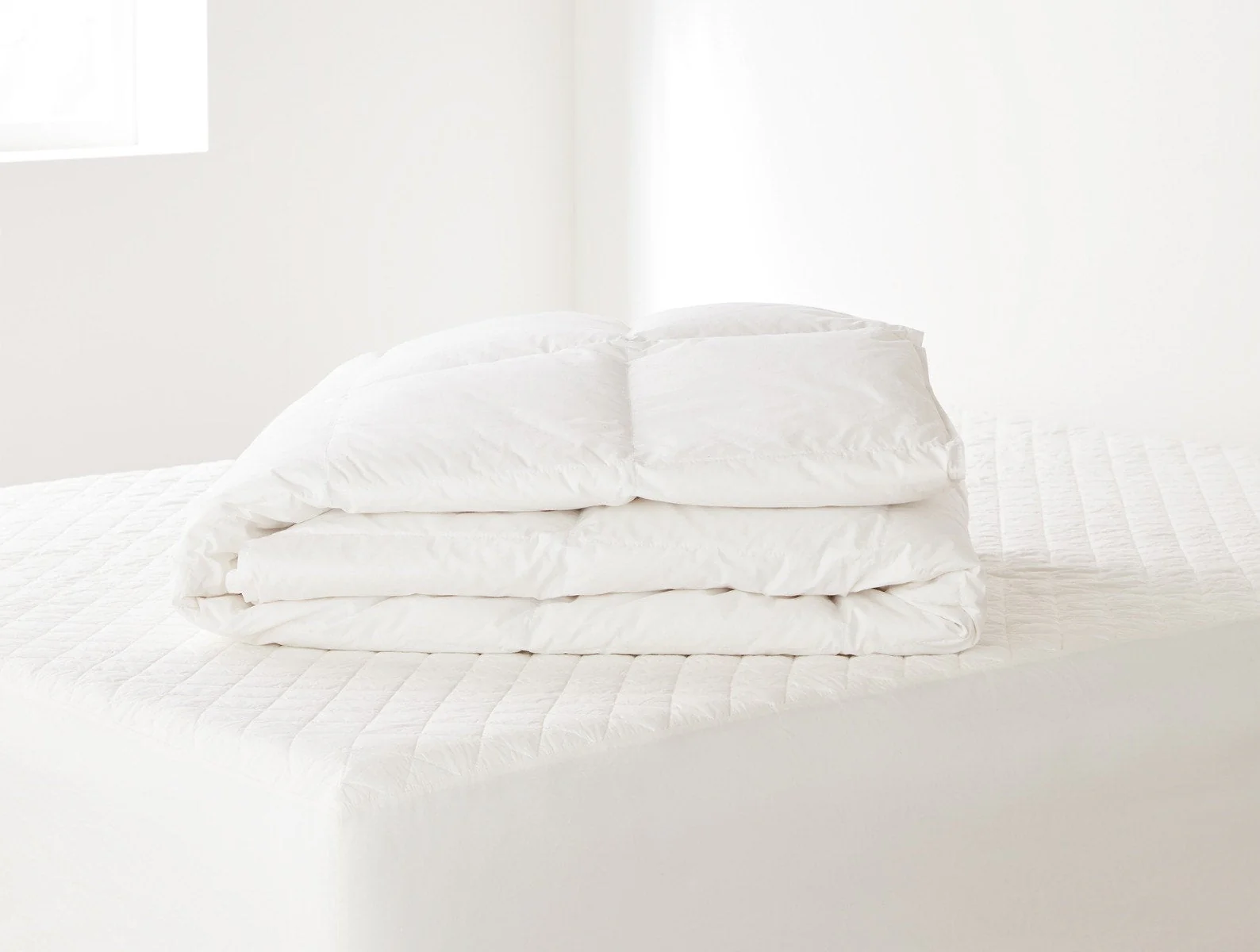 Lightweight Down Duvet Insert - Image 2