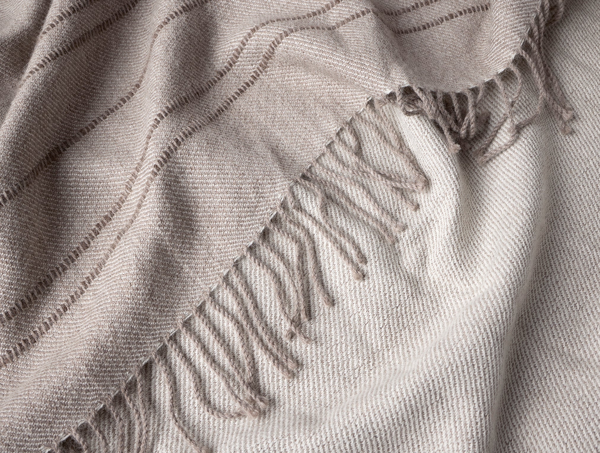 Lima Reversible Alpaca Throw - Image 2