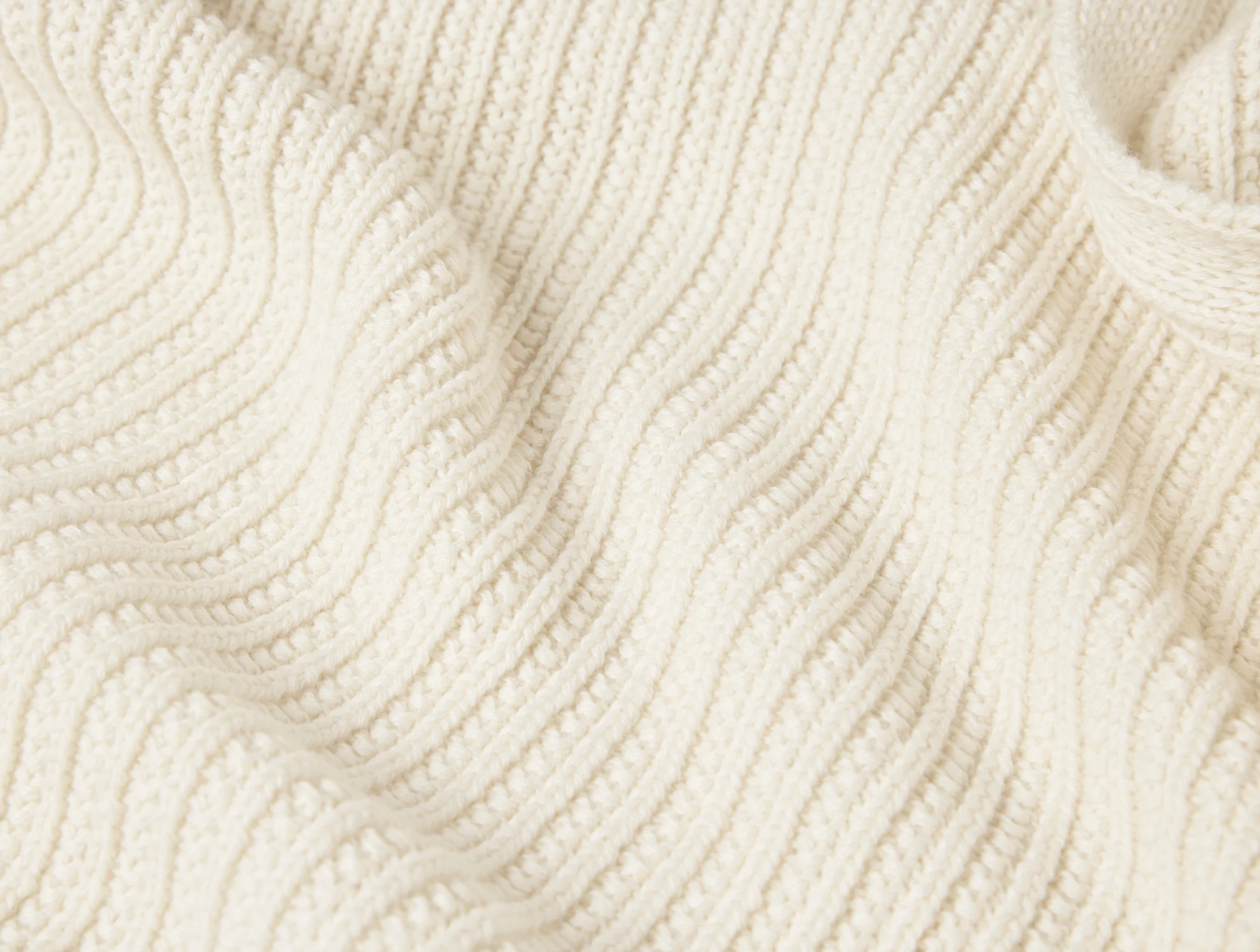 Linea Organic Knit Throw + Decorative Pillow Cover Set - Image 3
