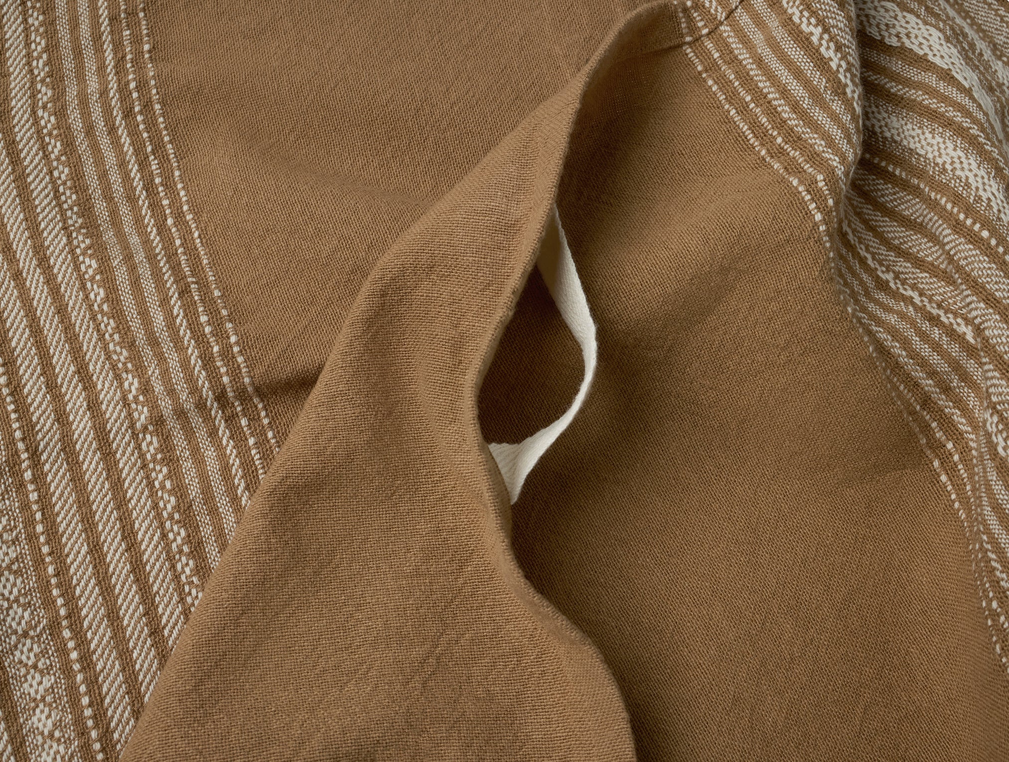 Oak Organic Hand Towel, Set of 2 - Image 3