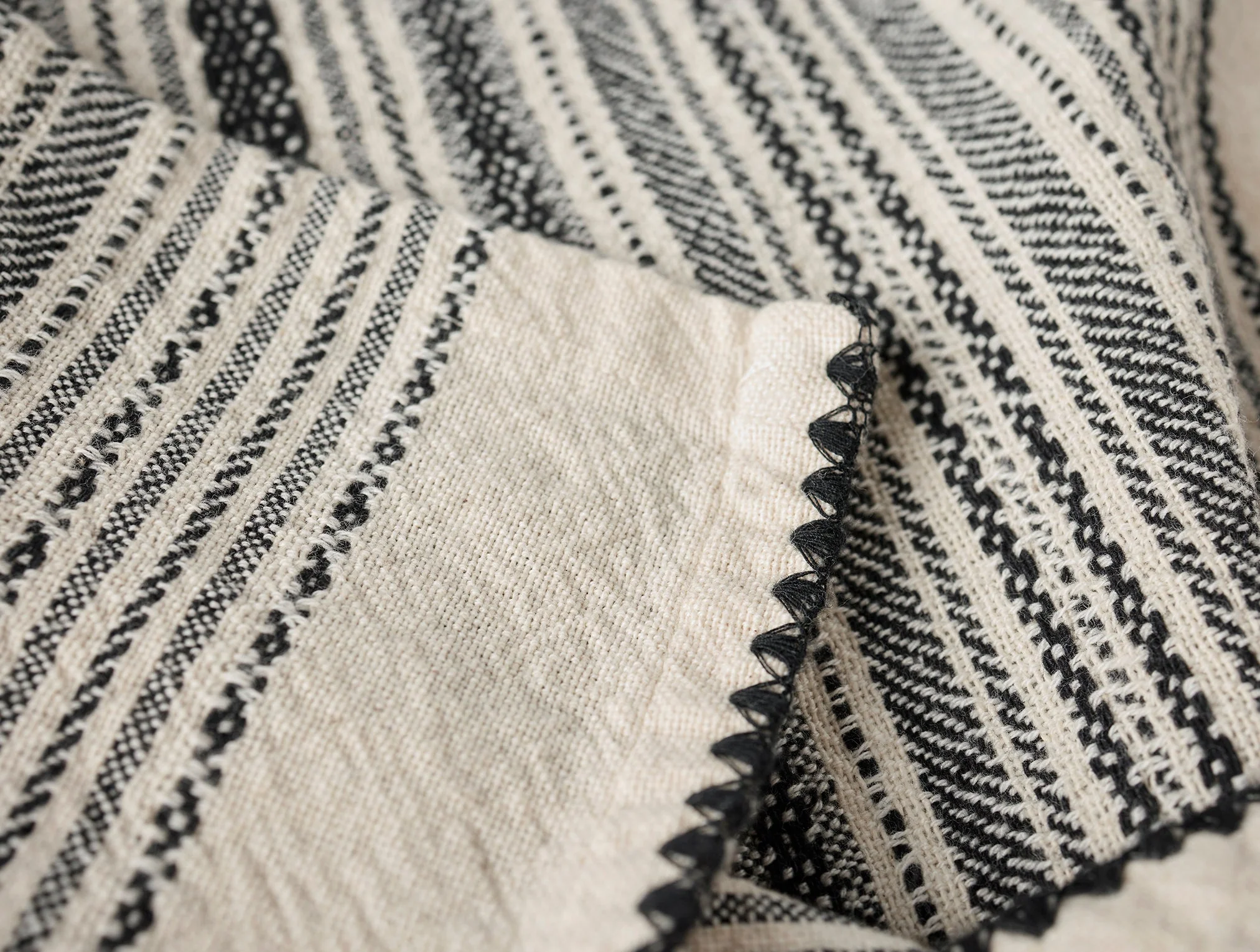 Oak Organic Hand Towel, Set of 2 - Image 2