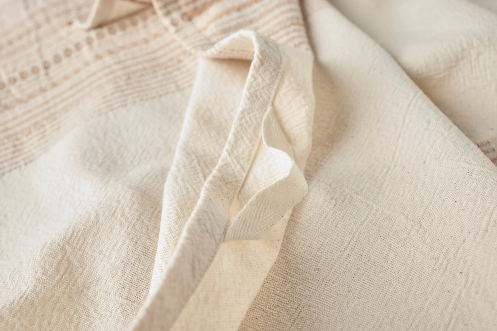 Oak Organic Hand Towel, Set of 2 - Image 3