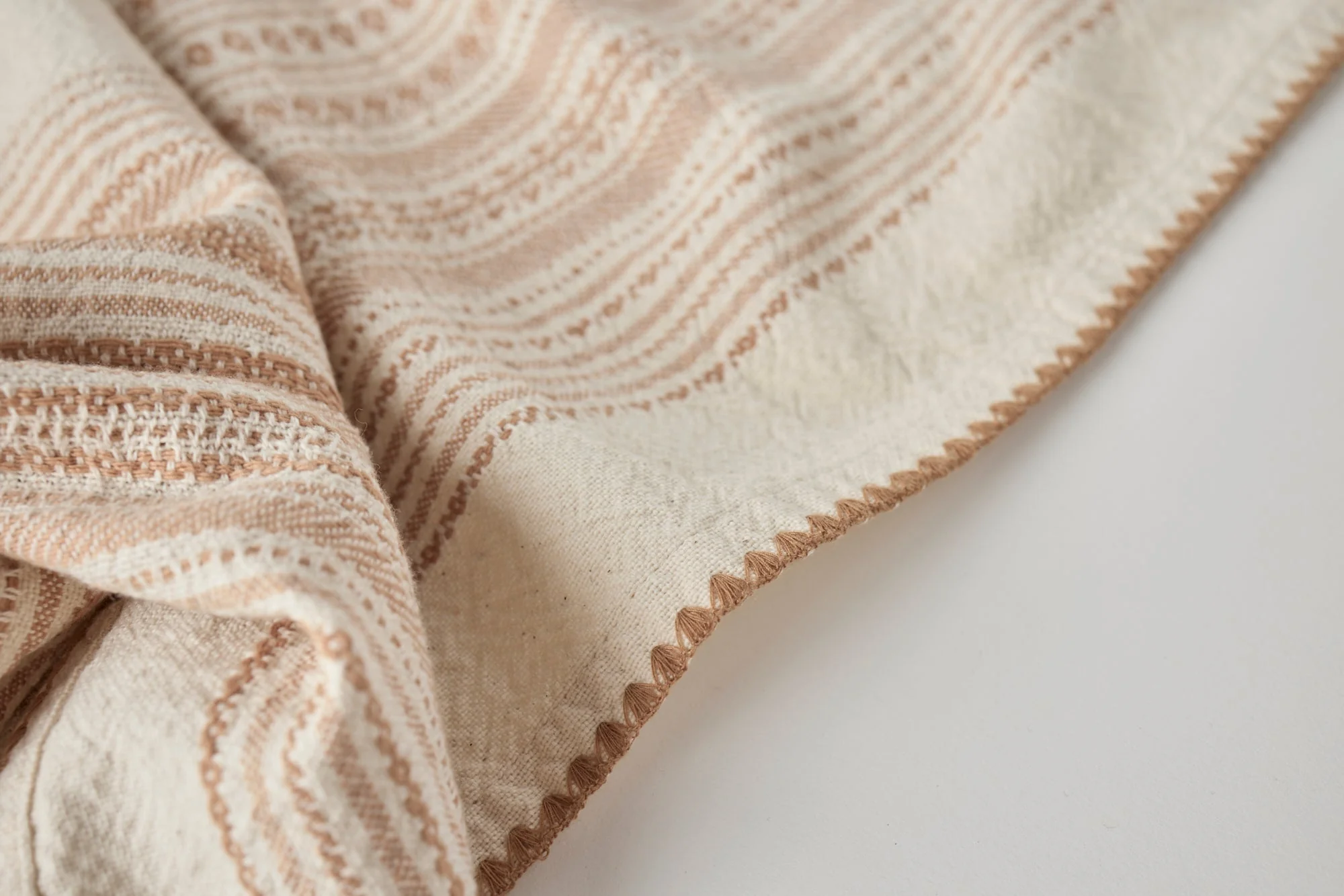 Oak Organic Hand Towel, Set of 2 - Image 4