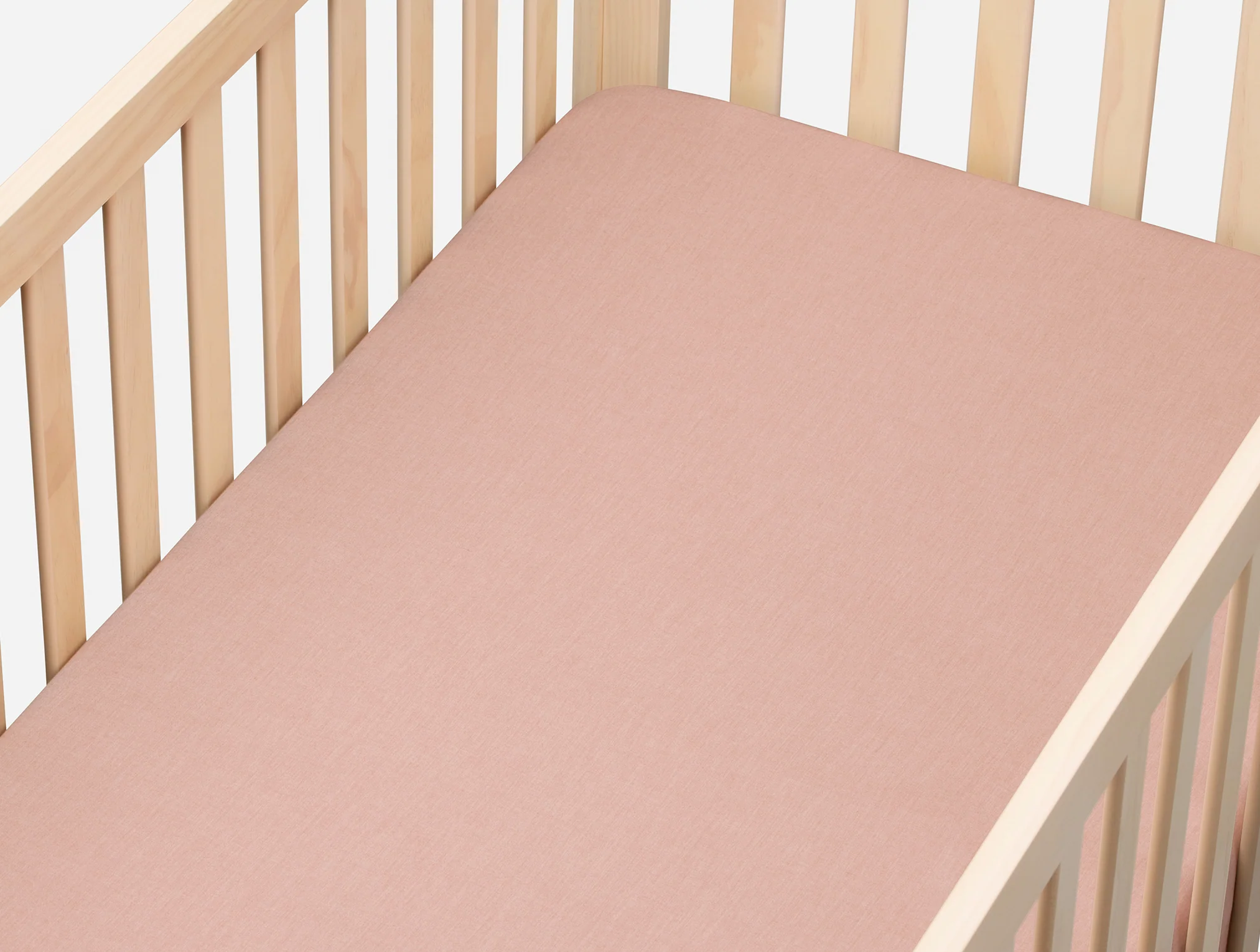 Organic Crinkled Percale™ Crib Sheet - Image 2
