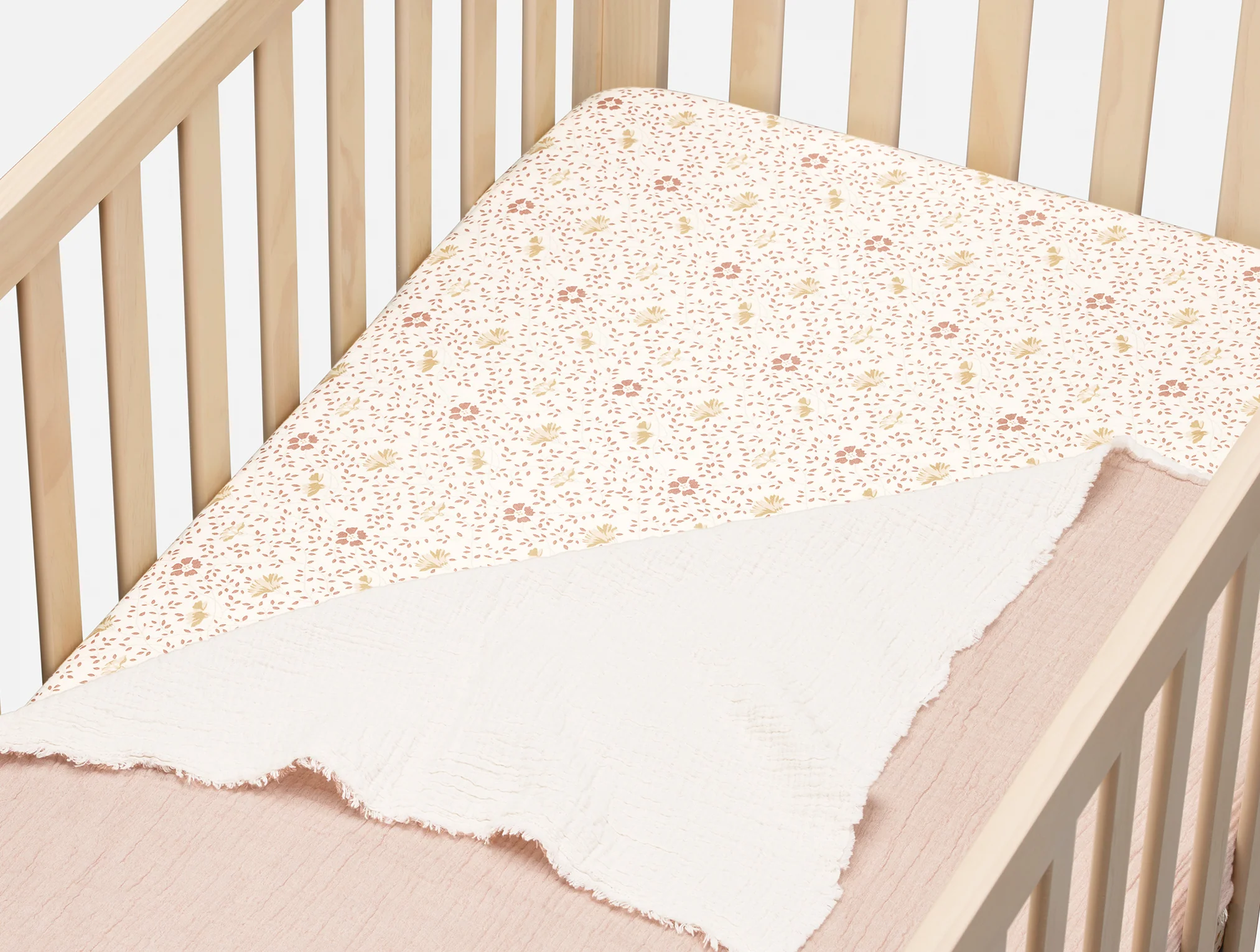 Organic Crinkled Percale™ Crib Sheet - Image 3