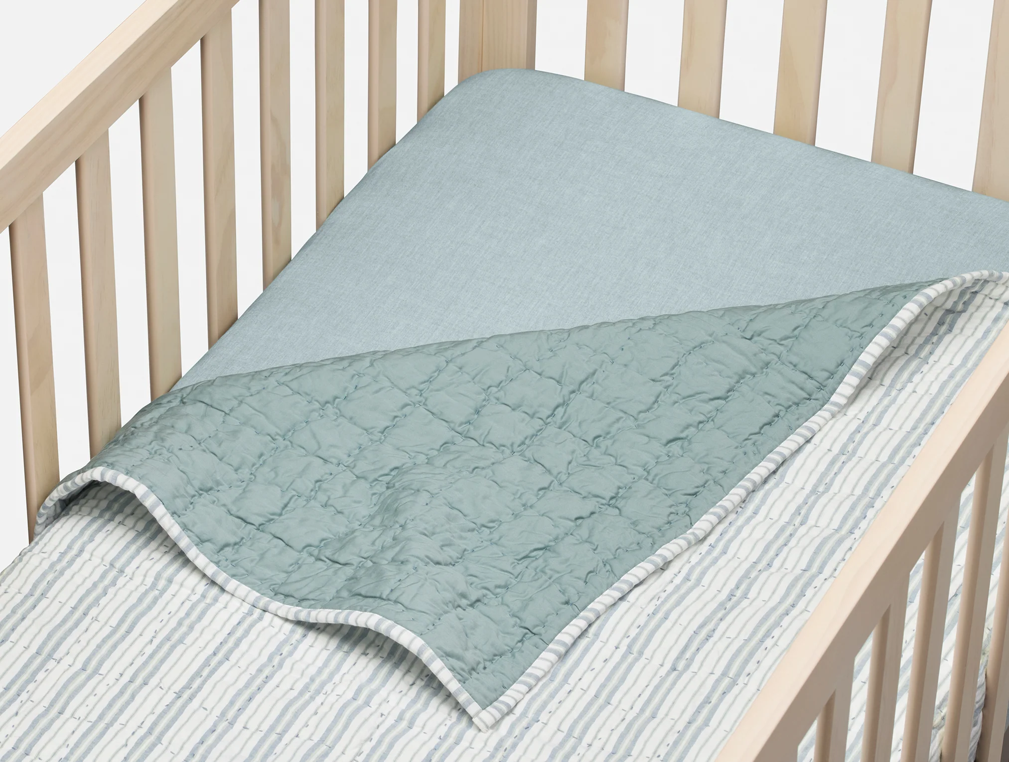 Organic Crinkled Percale™ Crib Sheet - Image 3