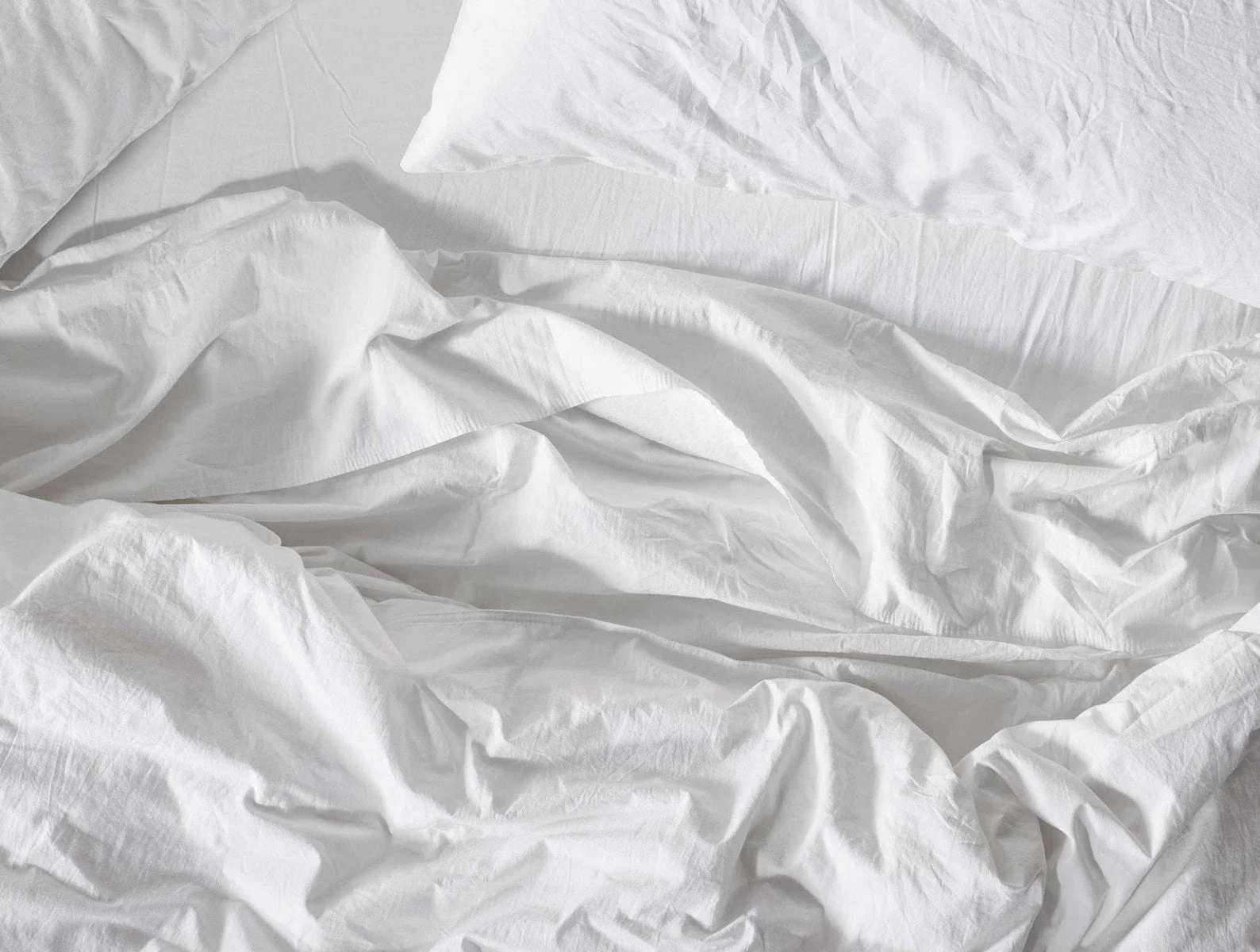 Organic Crinkled Percale™ Fitted Sheet - Image 2