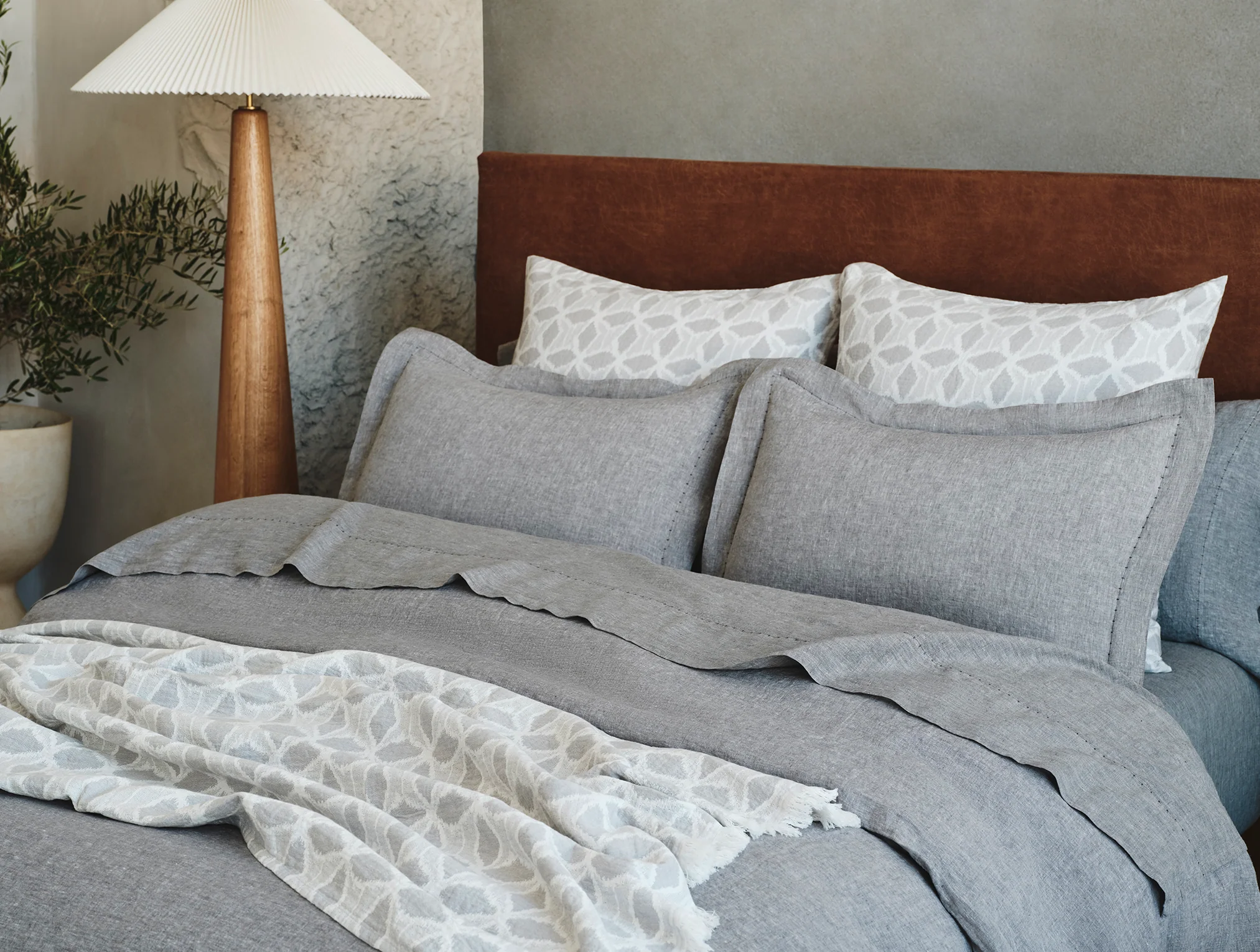 Organic Relaxed Linen Duvet Cover - Image 3