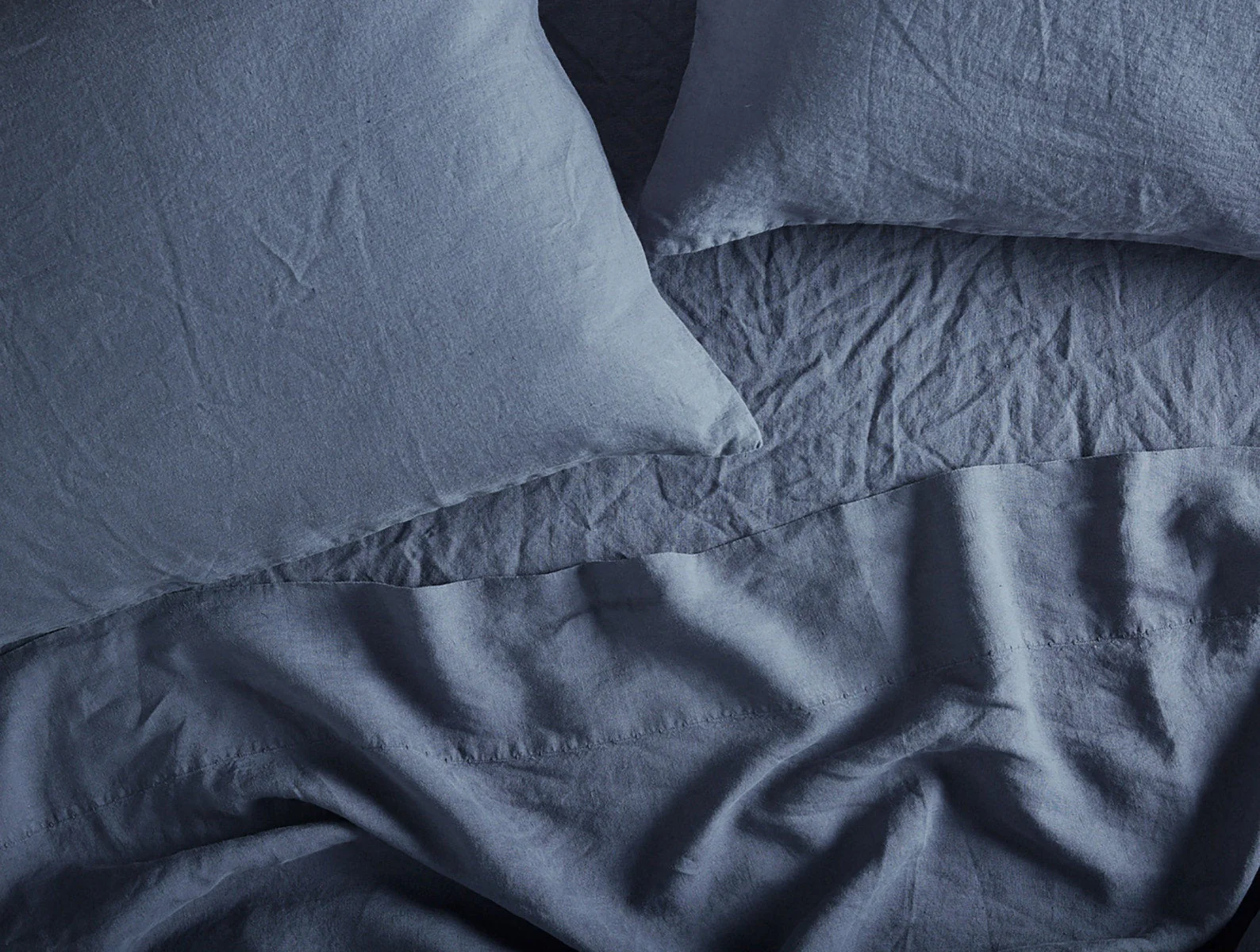 Organic Relaxed Linen Sheet Set - Image 3