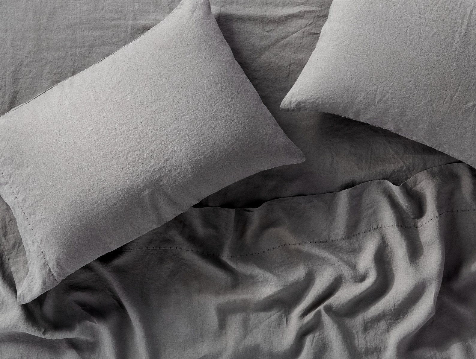 Organic Relaxed Linen Sheet Set - Renewed - Image 6