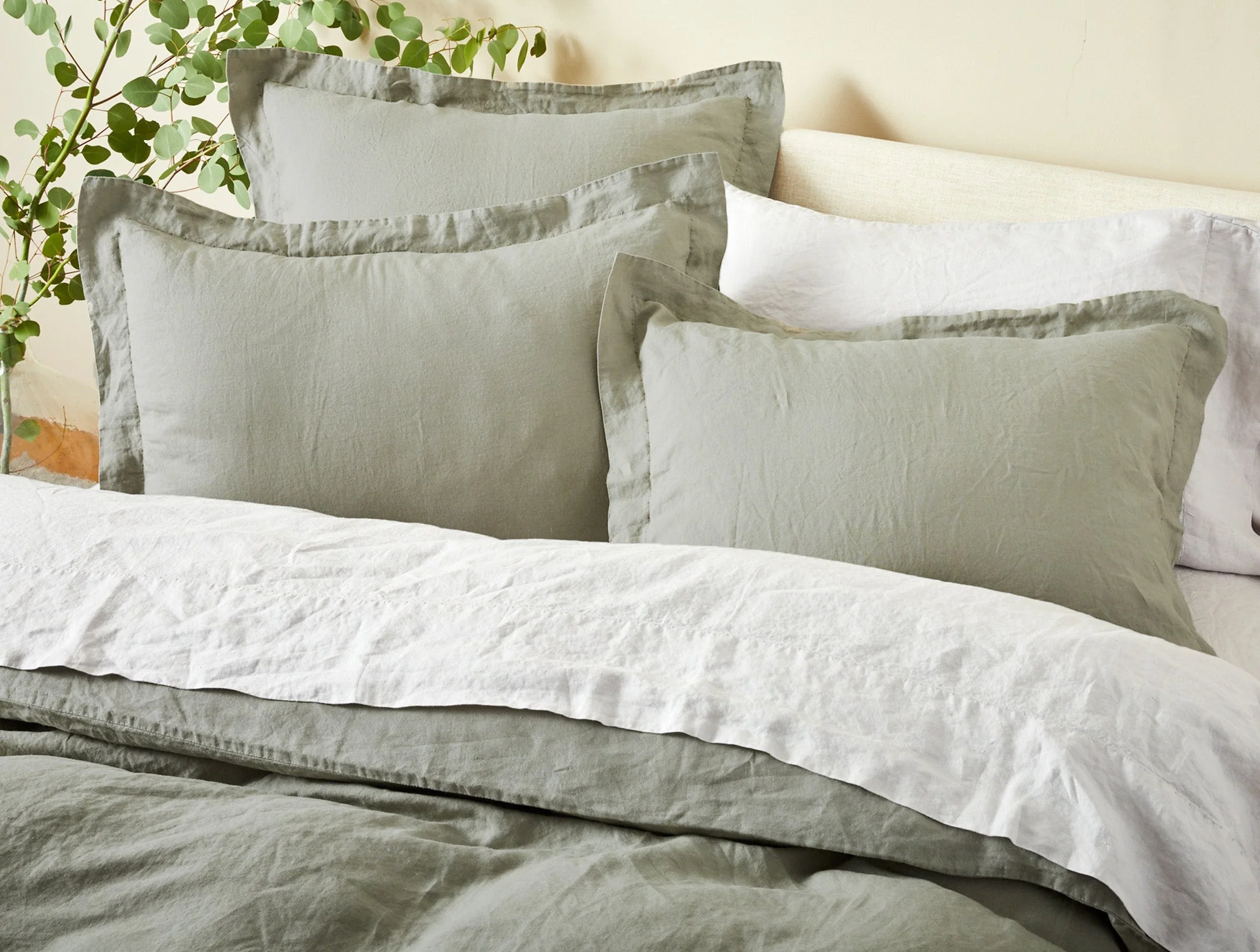 Organic Relaxed Linen Sheet Set - Renewed - Image 3