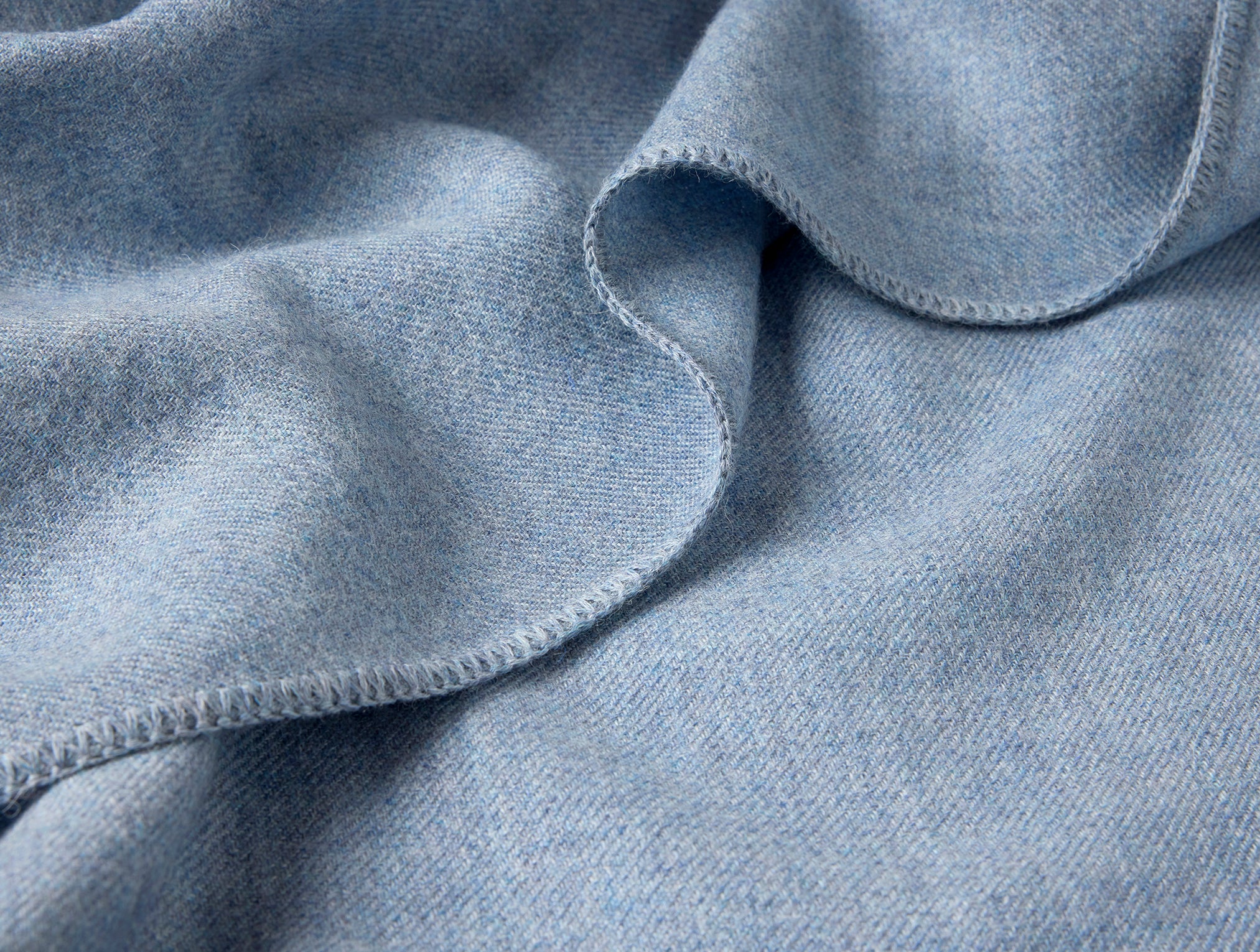 Pacaya Alpaca Blanket - Image 2