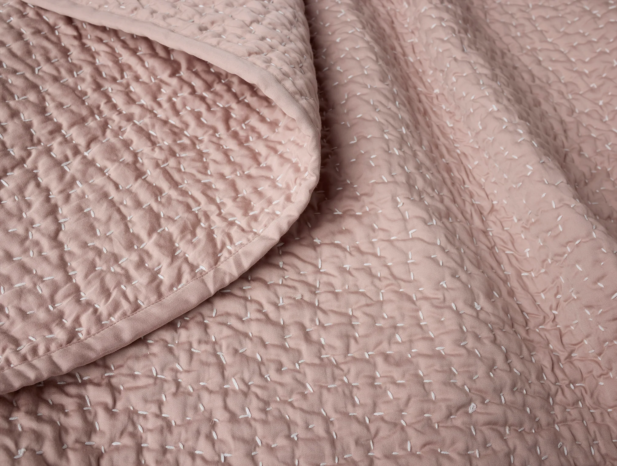 Pebbled Handstitched Organic Toddler Quilt - Image 2