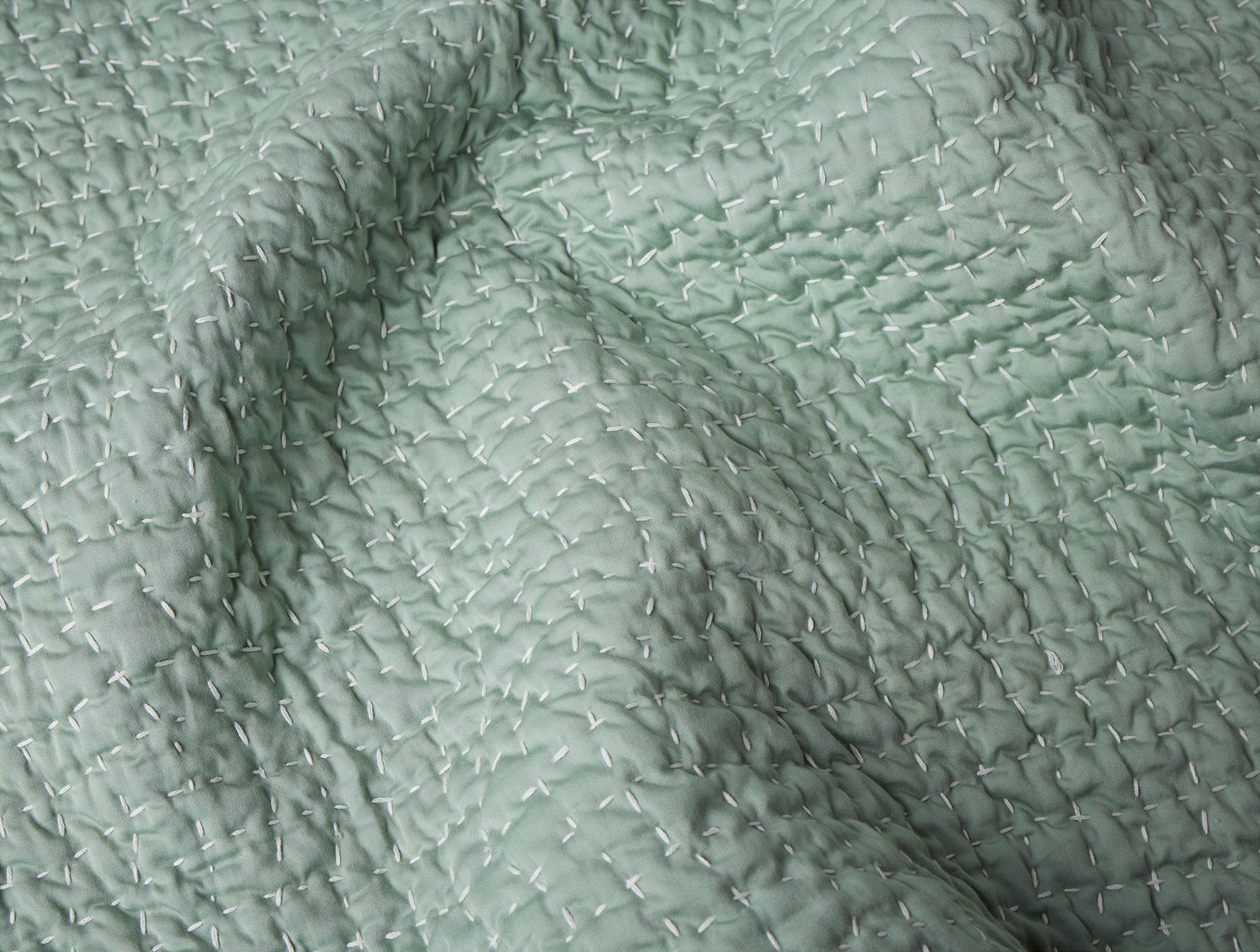 Pebbled Handstitched Organic Toddler Quilt - Image 2