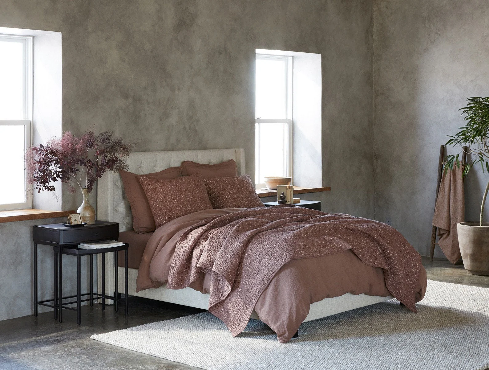 Pebbled Handstitched Quilt Set - Image 12