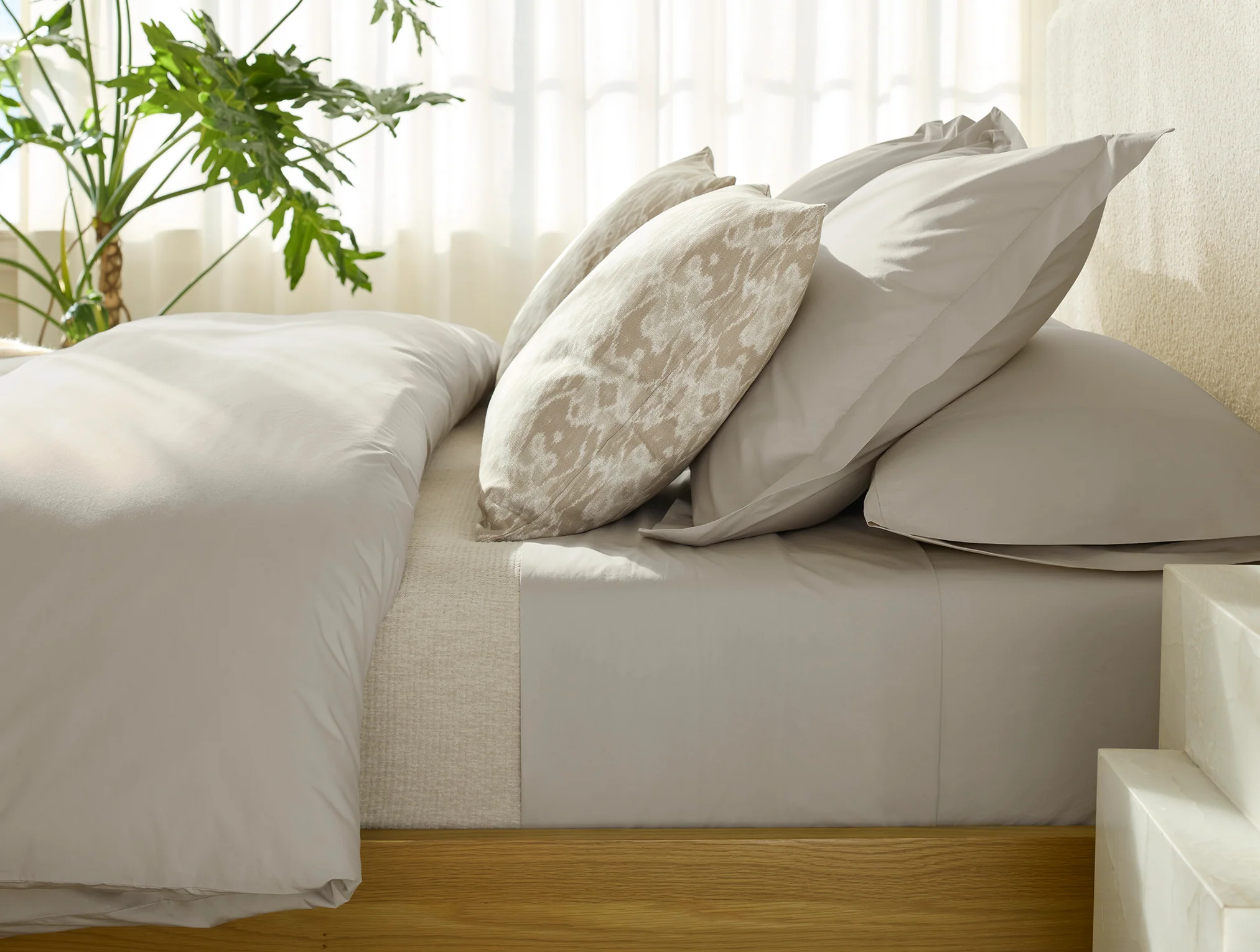 Refined Organic Percale Duvet Cover - Image 4