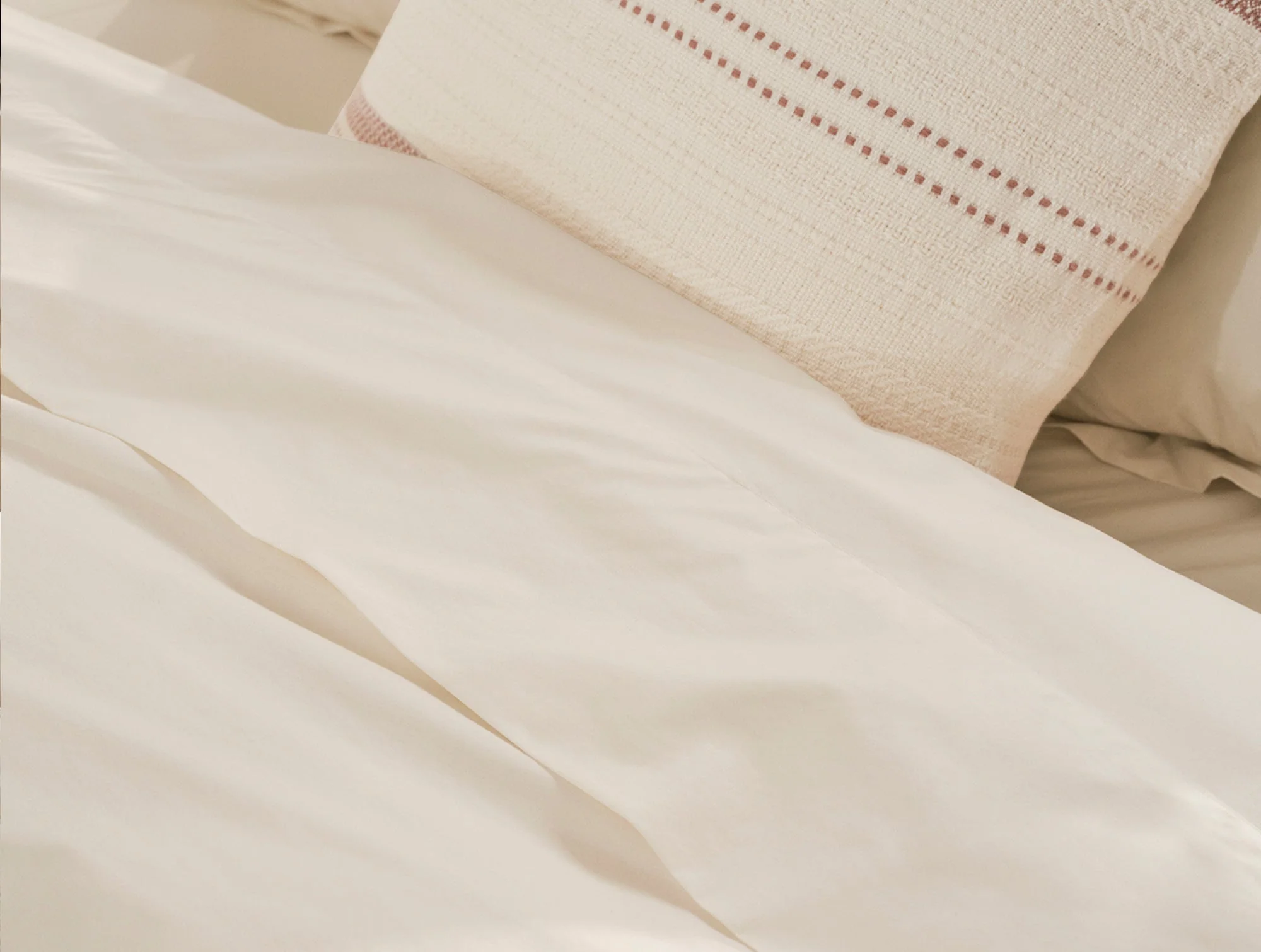 Refined Organic Percale Sheet Set - Renewed - Image 3