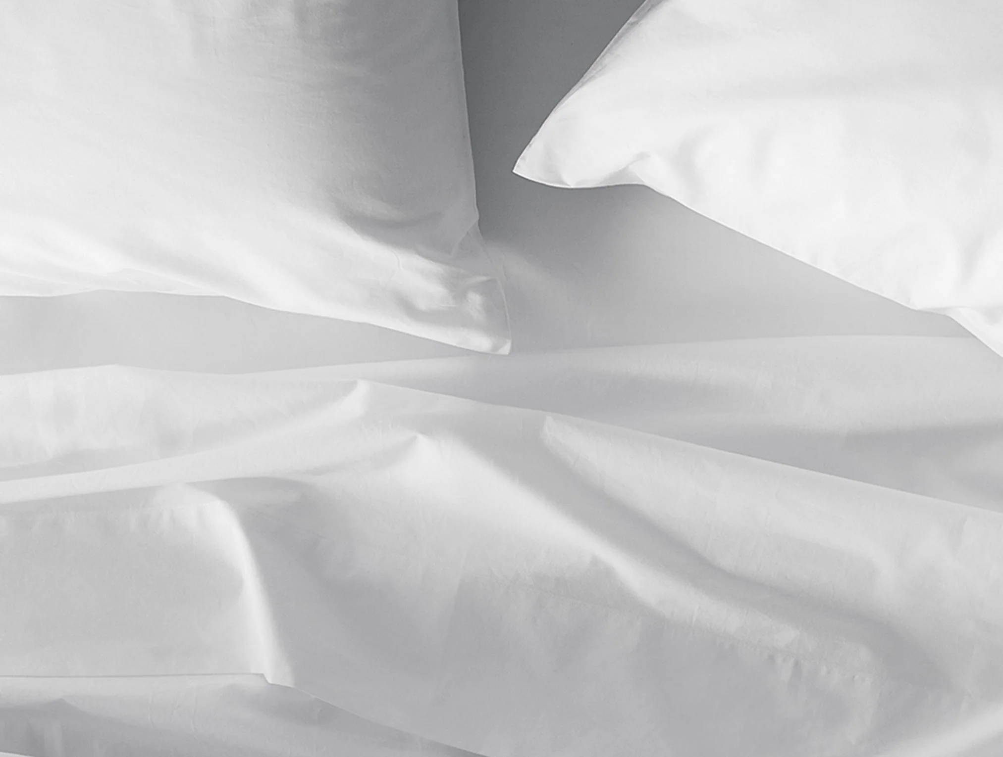 Refined Organic Percale Sheet Set - Image 2