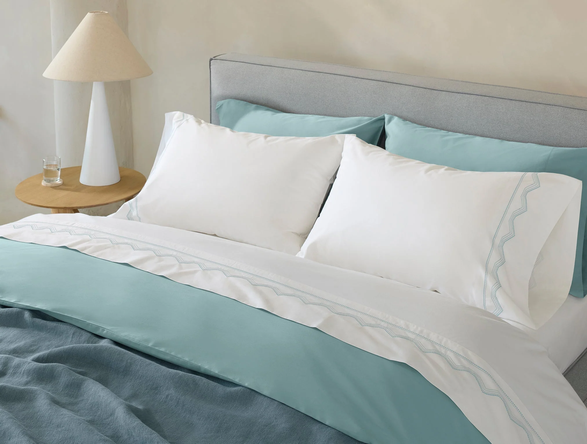 Refined Organic Percale Sheet Set - Image 4