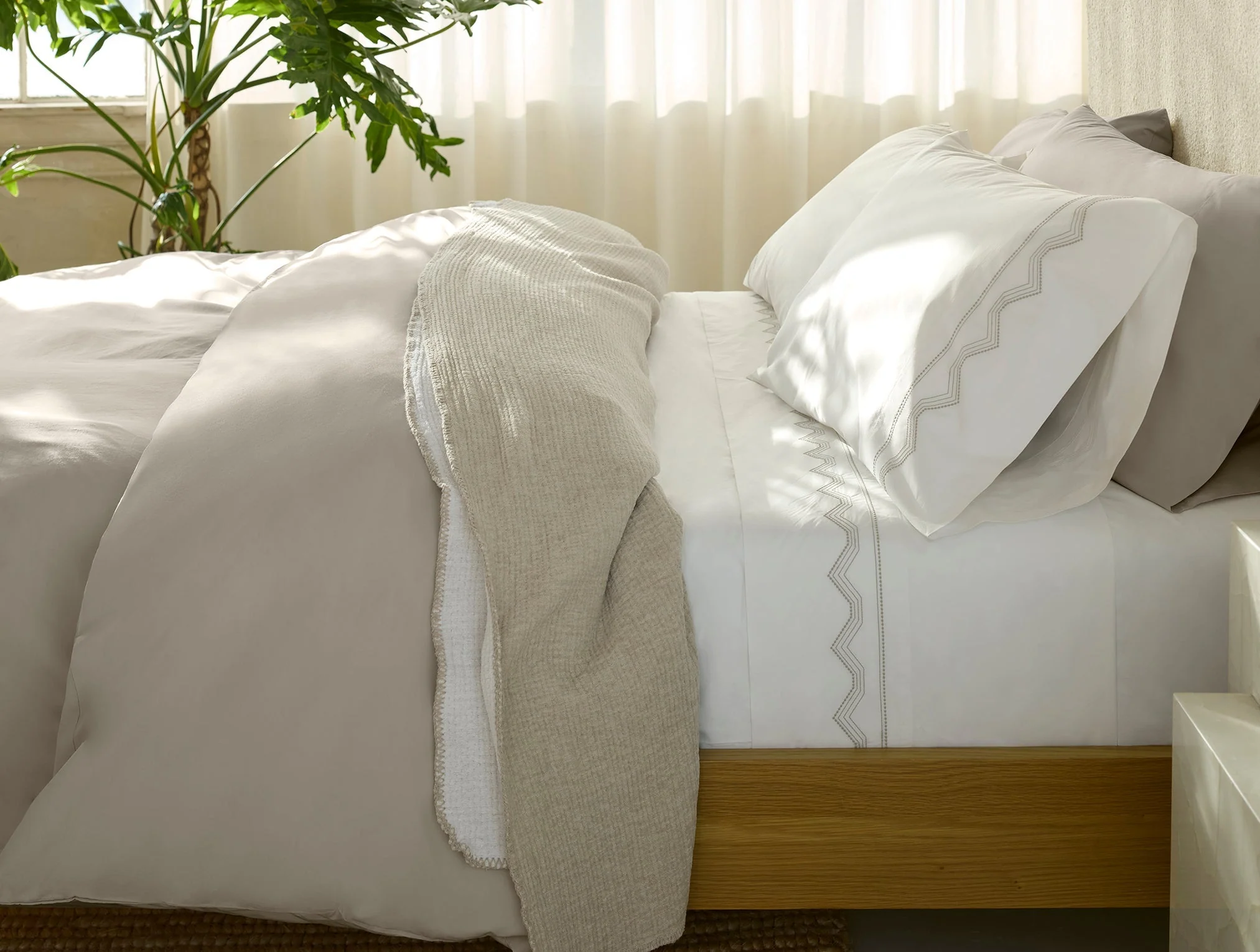 Refined Organic Percale Sheet Set - Image 2