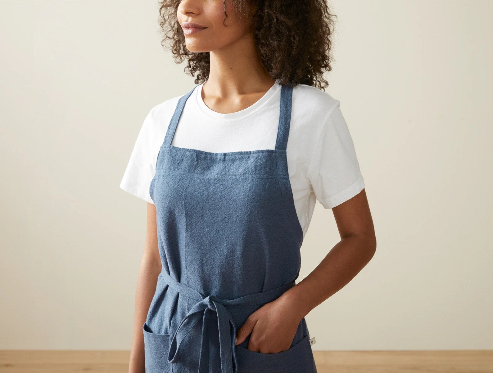 Sonoma Textured Organic Apron - Image 8