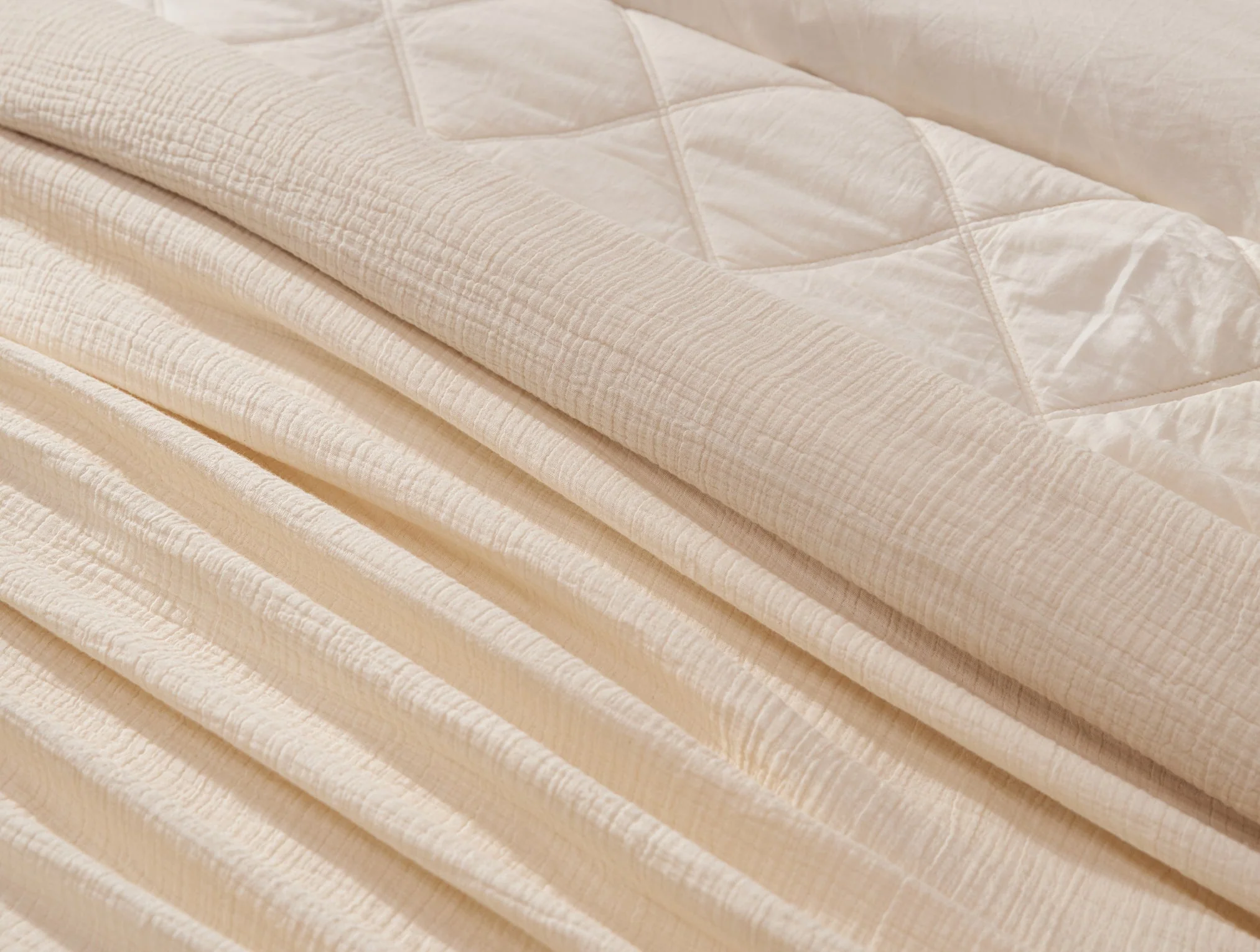 Topanga Organic Matelasse Coverlet - Renewed - Image 3