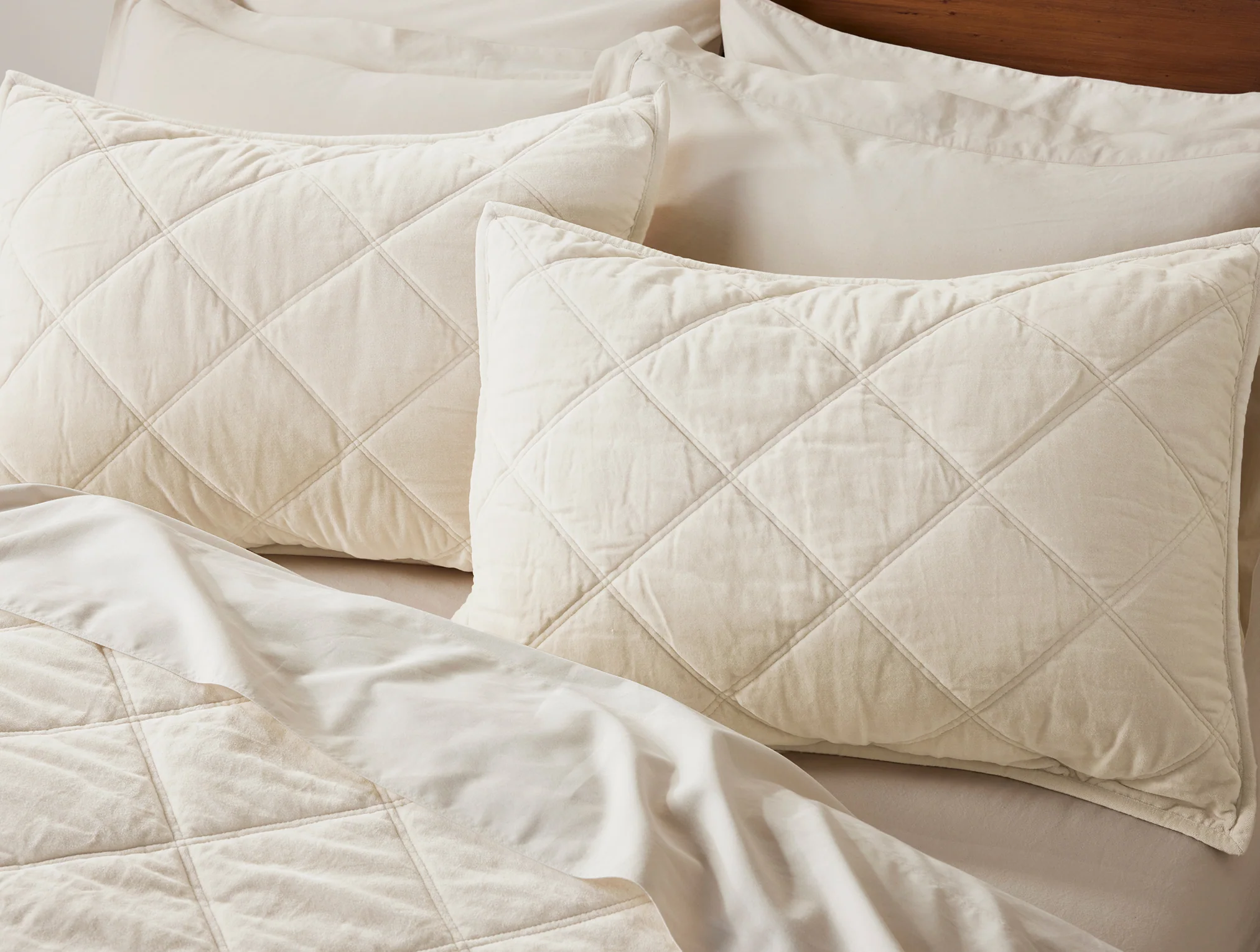 Velvet Organic Quilt - Image 3