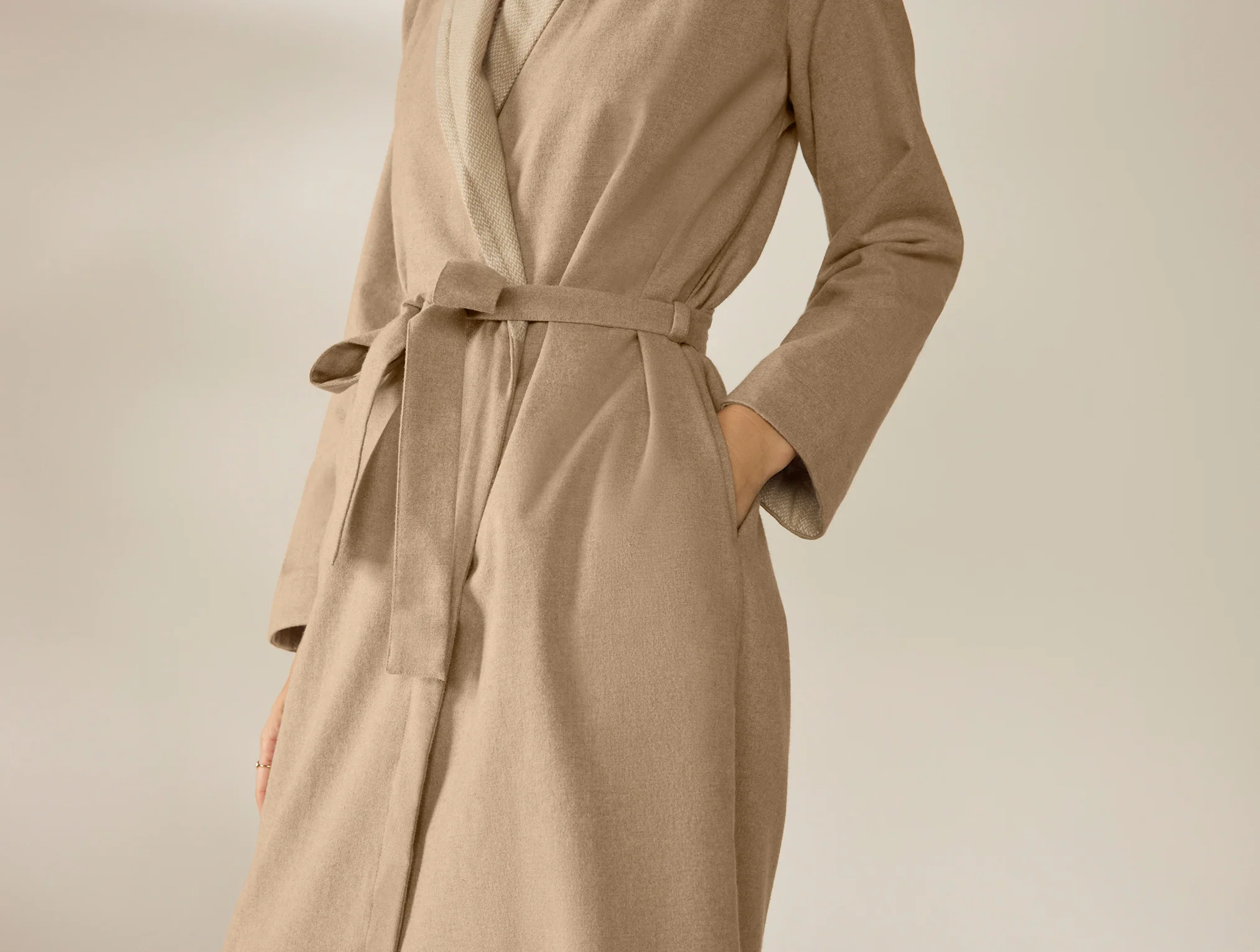 Women's Cloud Brushed Organic Flannel Robe - Image 2