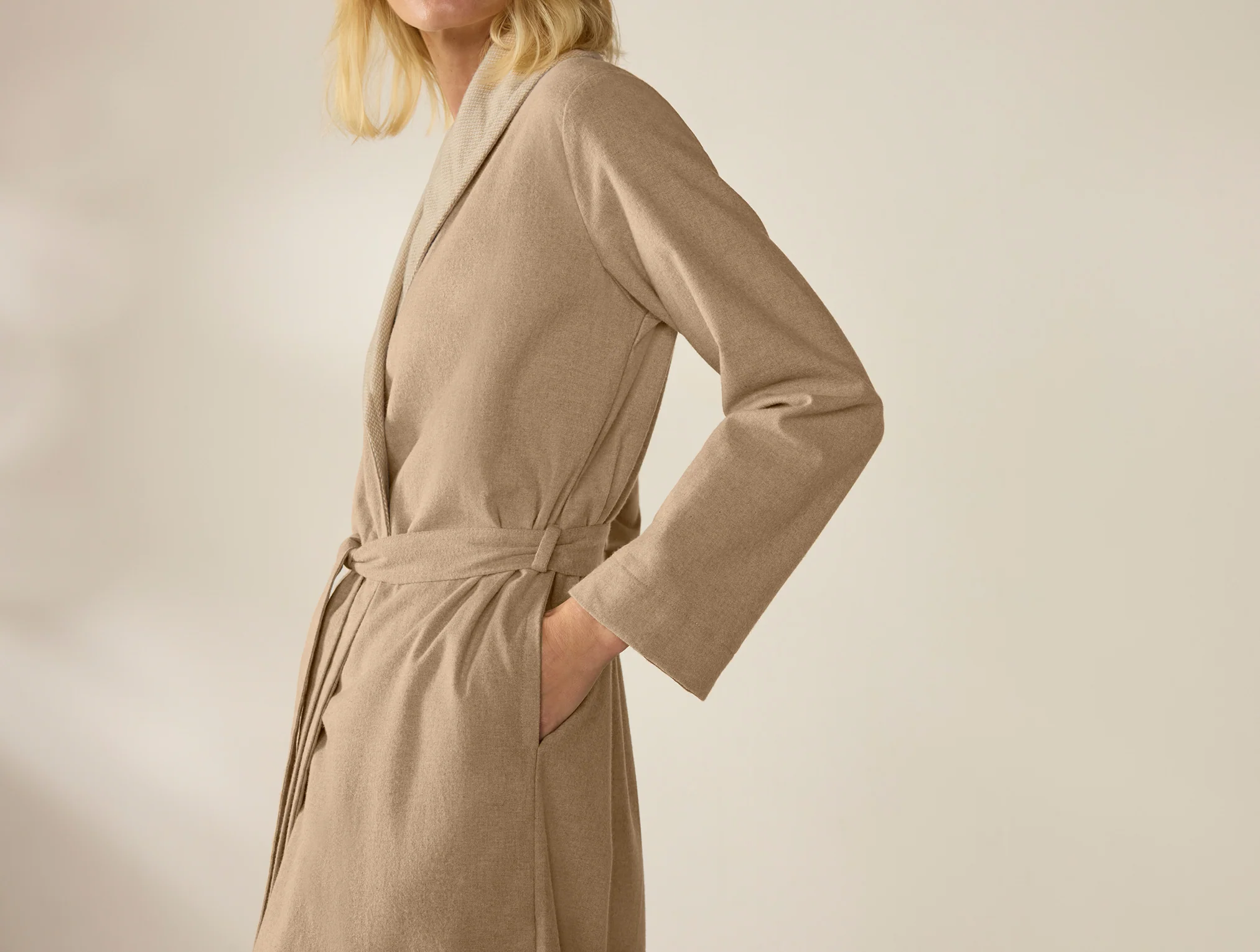 Women's Cloud Brushed Organic Flannel Robe - Image 3