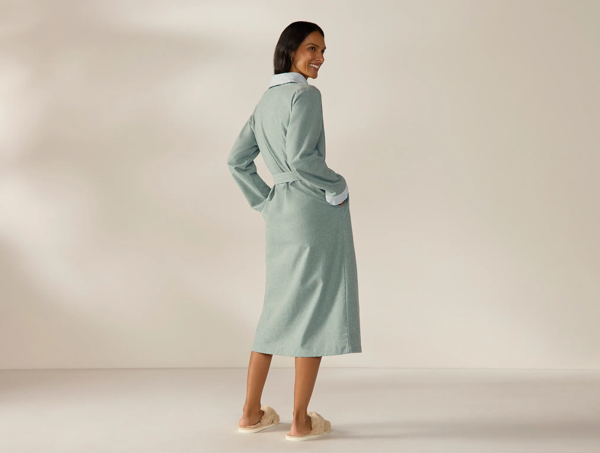 Women's Cloud Brushed Organic Flannel Robe - Image 5