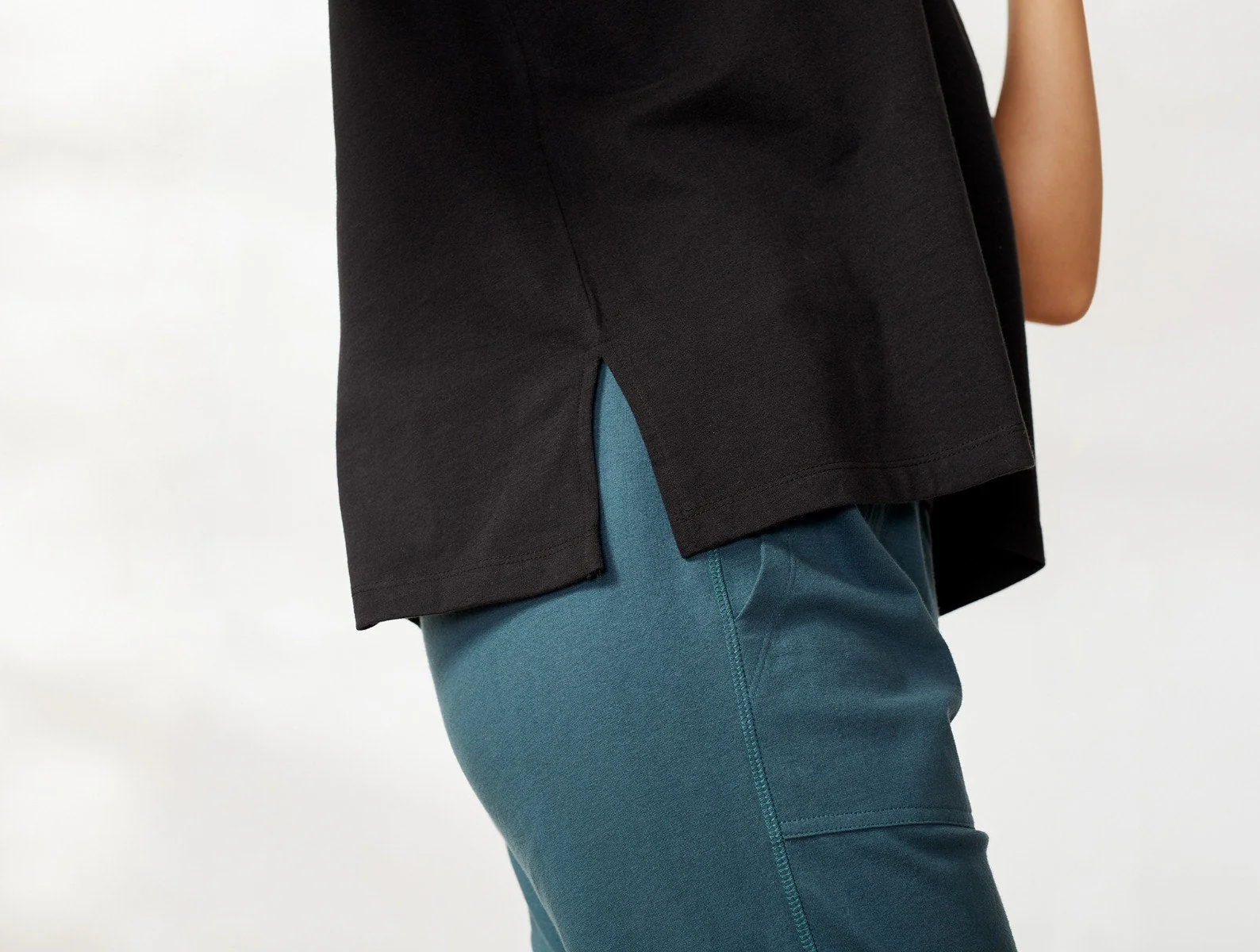 Women's Solstice Organic Boxy Tee - Renewed - Image 3
